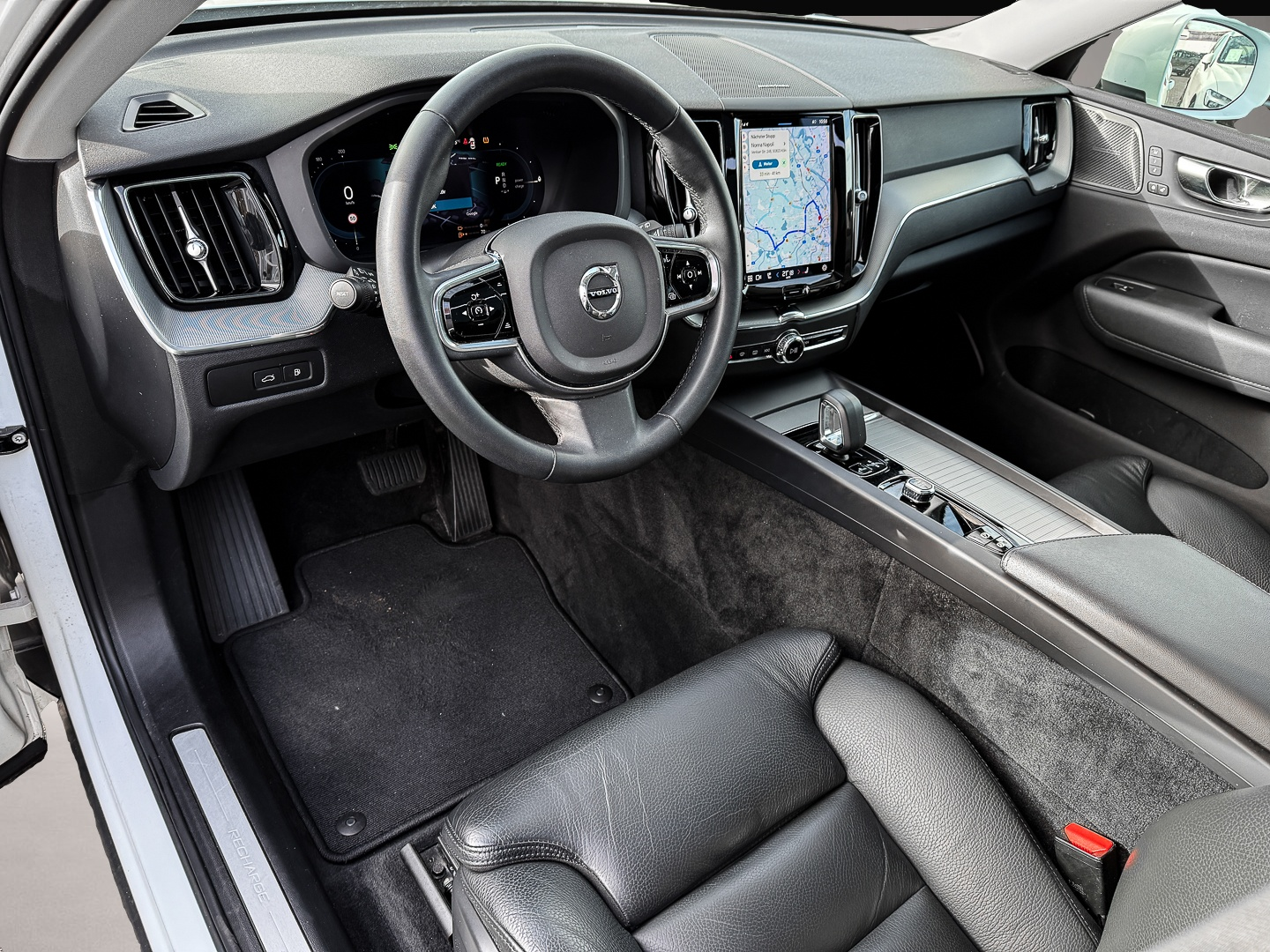 Bild 4 Volvo XC60 Plus Bright Recharge Plug-In Hybrid AWD T6