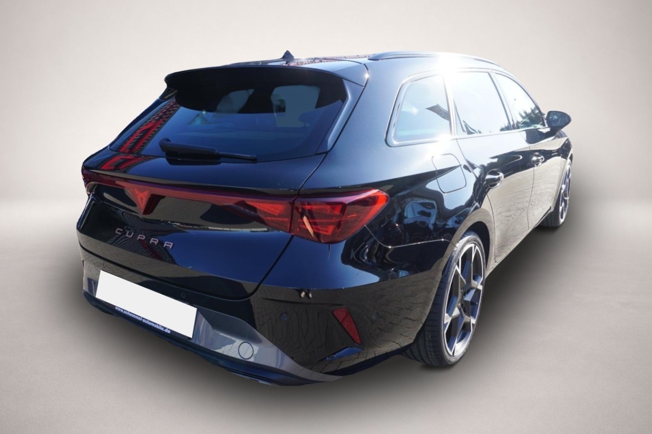 Bild 8 Cupra Leon Sportstourer 1.5 eTSI DSG 150PS Neuwertig 1