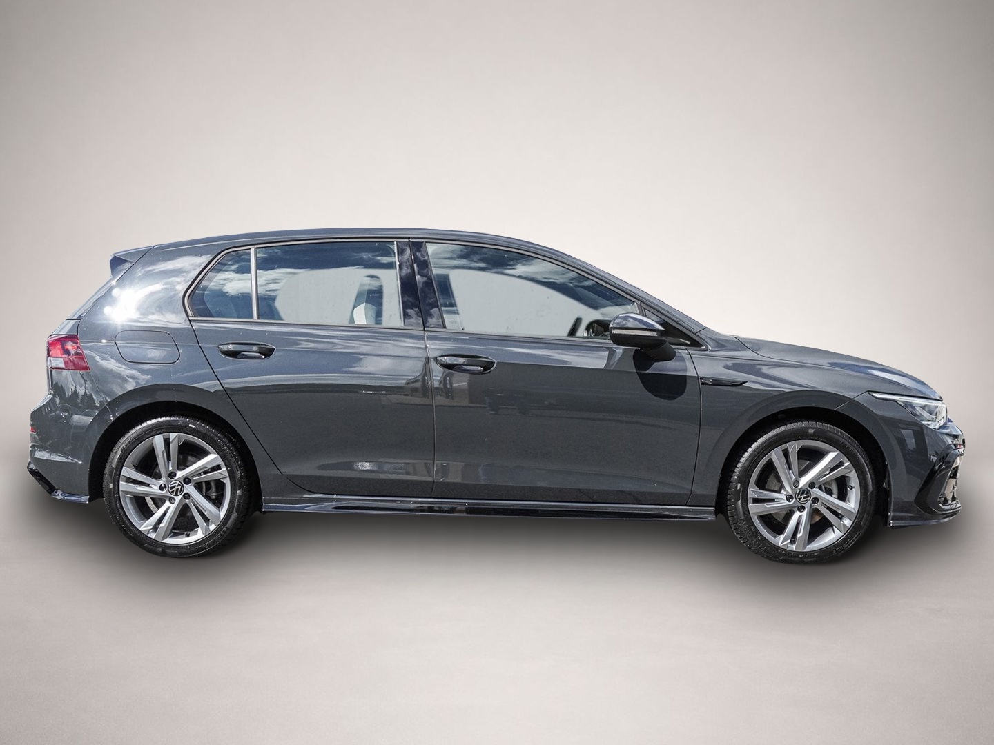 Fotografie des Volkswagen Golf 1.5 eTSI DSG R-Line