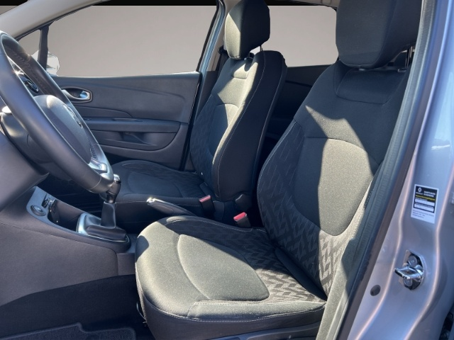 Bild 7 Renault Captur Limited *NAVI* AHK SHZ Temp Berganfahrass