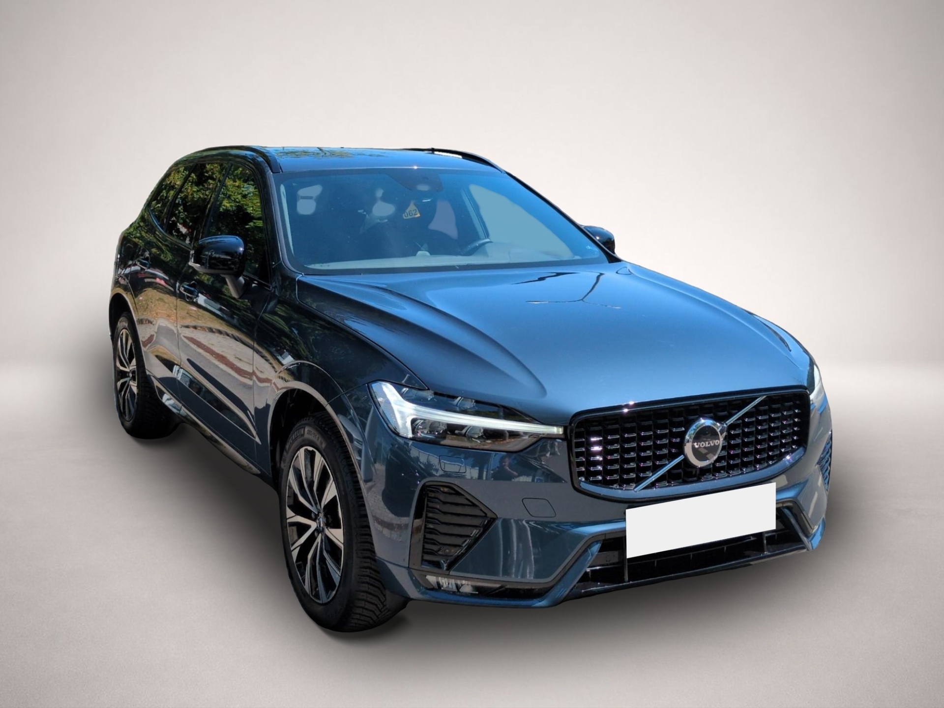 Bild 4 Volvo XC60 XC 60 Plus Dark AWD