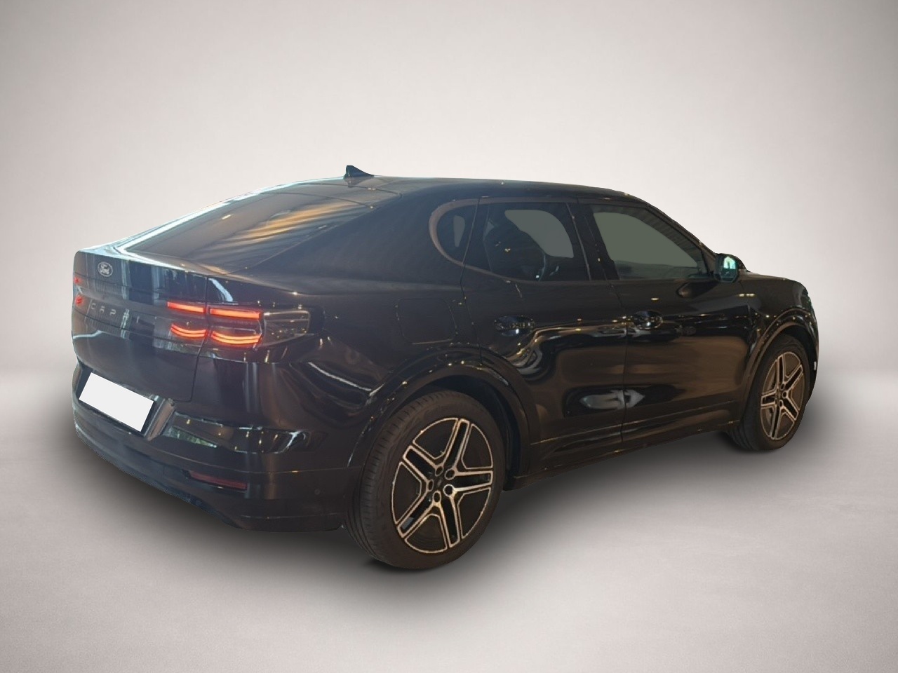 Fotografie 6 des Ford Capri PREMIUM EXTENDET RANGE 77KW/H NAVI / LED /