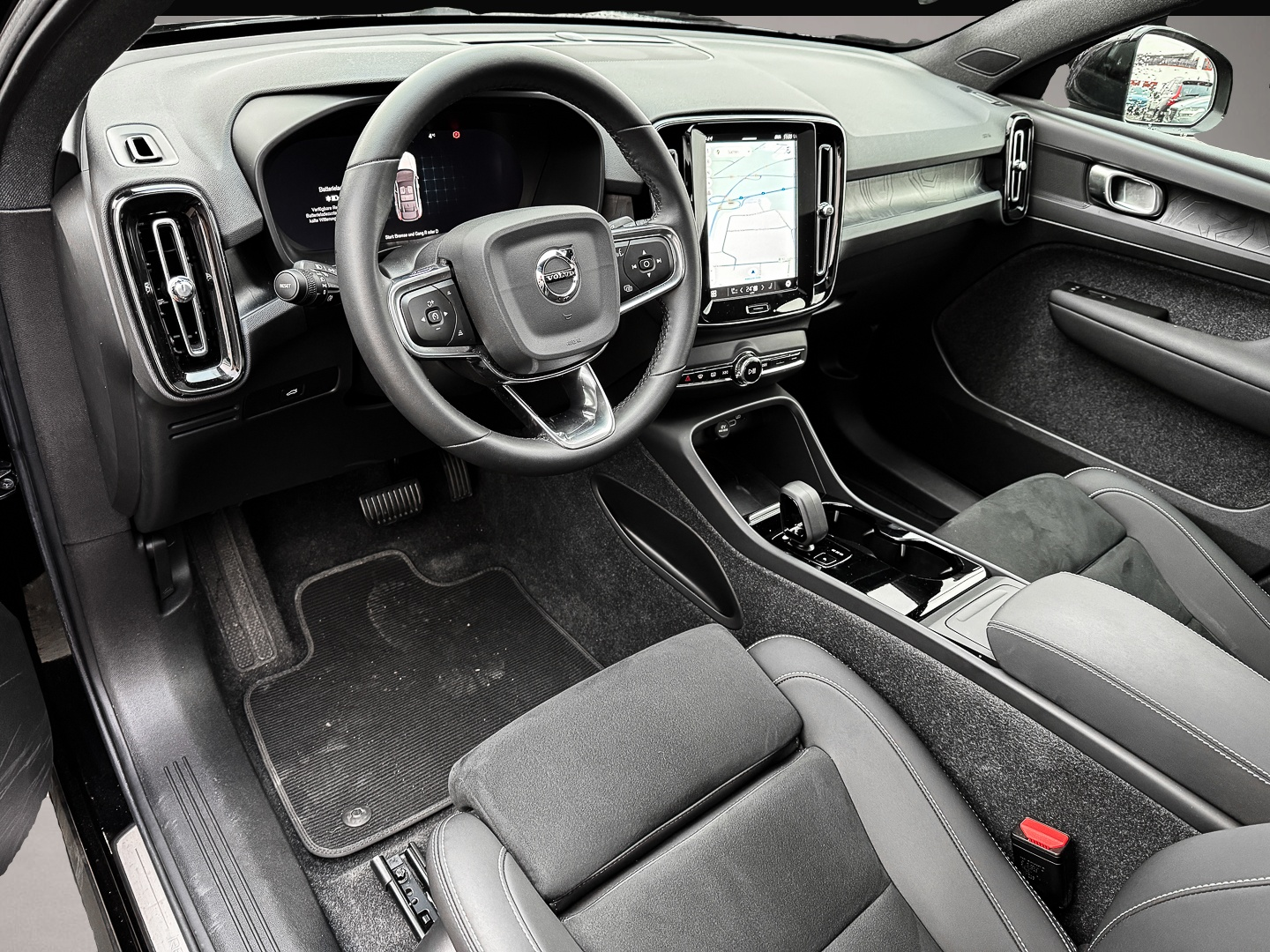 Bild 4 Volvo C40 Recharge Twin Motor AWD Plus Pilot Assist