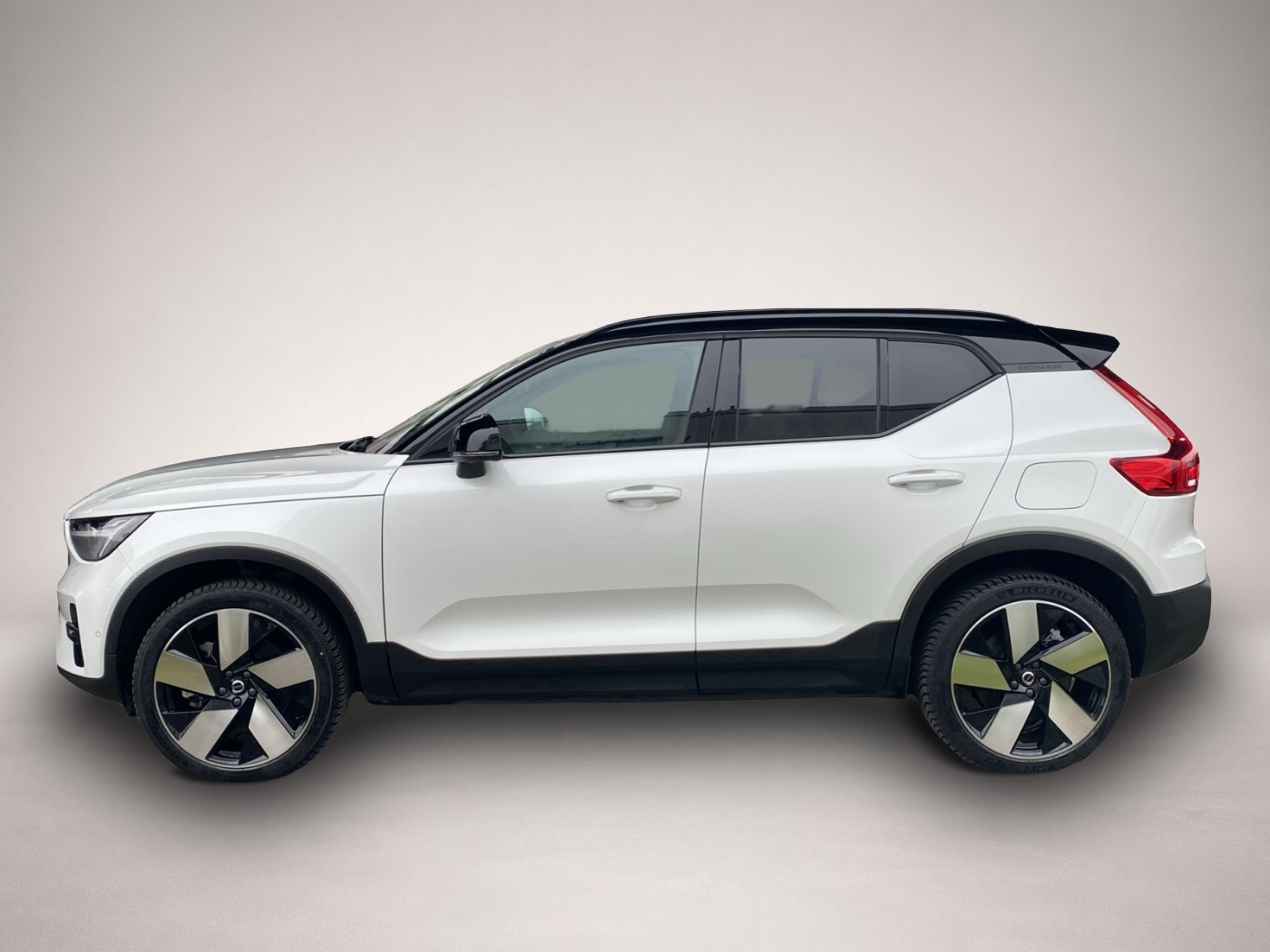 Bild 2 Volvo XC40 P8 Ultimate *ACC*DAB+*Sitzhzg*LED*