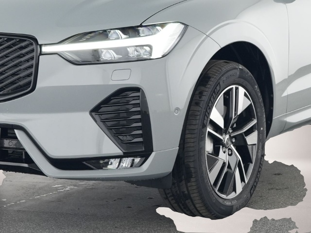 Bild 4 Volvo XC60 FACELIFT Plus Dark AWD HUD Digitales Cockpi