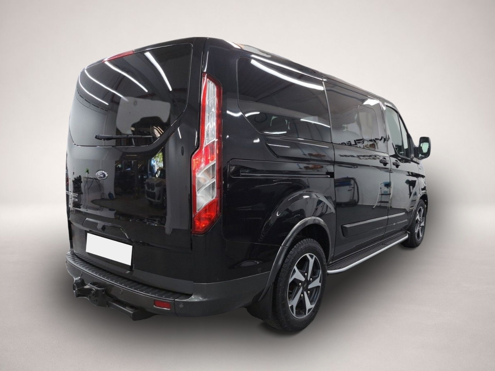 Bild 3 Ford Tourneo Custom Active Xenon NAVI SHZ ACC ST.HZ