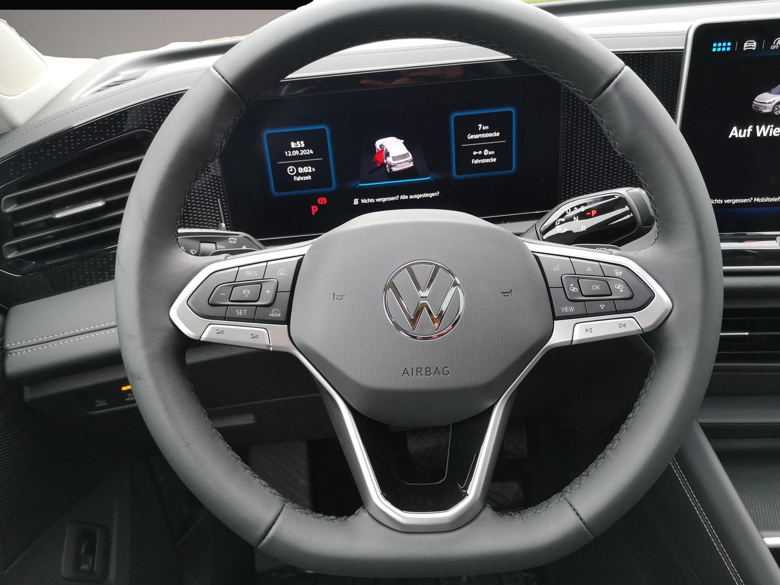 Bild 3 Volkswagen Tiguan 1.5 eTSI Life Navi ACC LED AHK