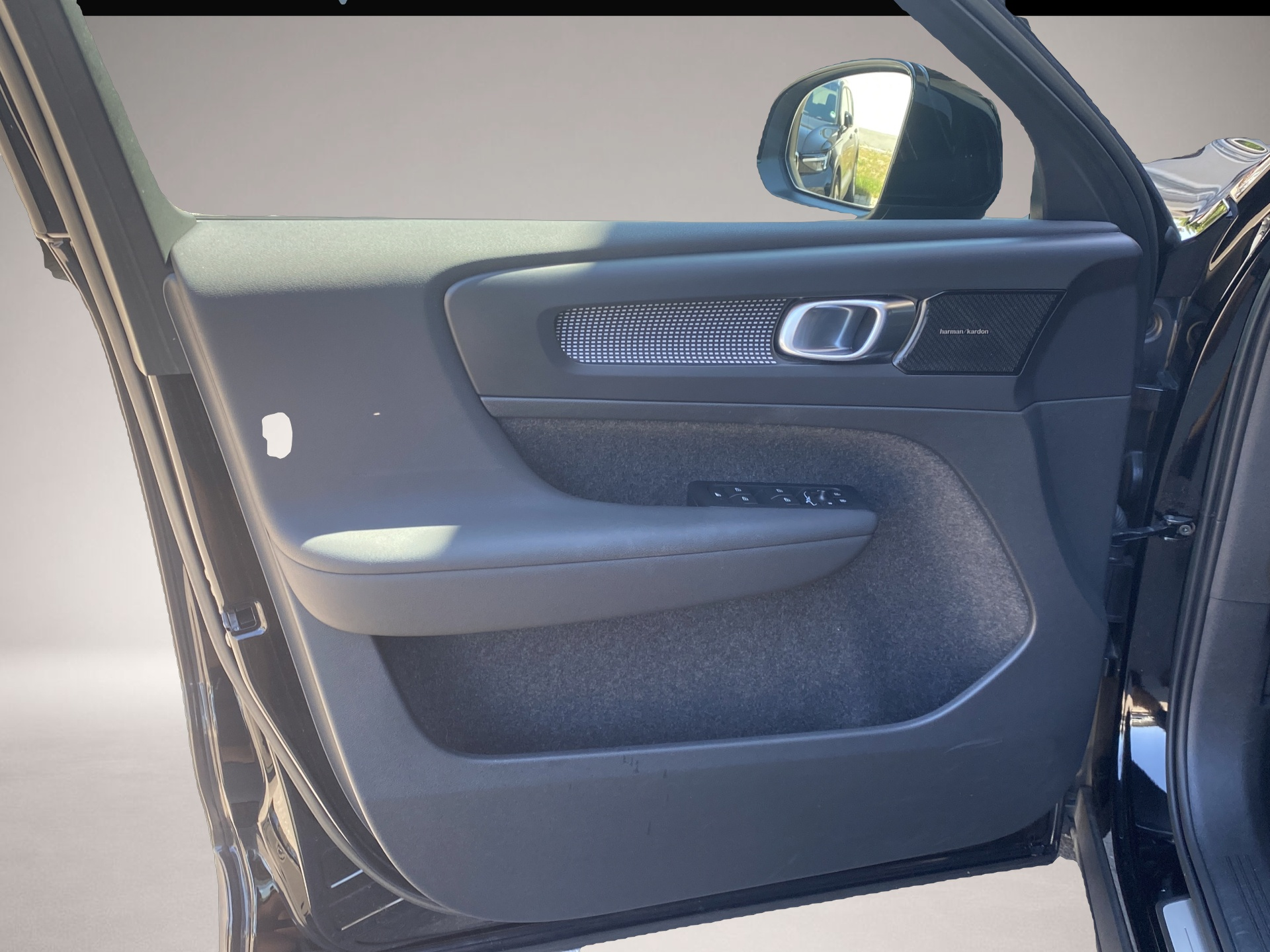 Bild 8 Volvo XC40 XC 40 R Design 2WD Bluetooth Navi LED Klima