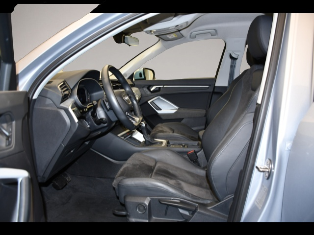 Bild 3 Audi Q3 35TDI S tronic advanced VIRTUAL/APS/LED