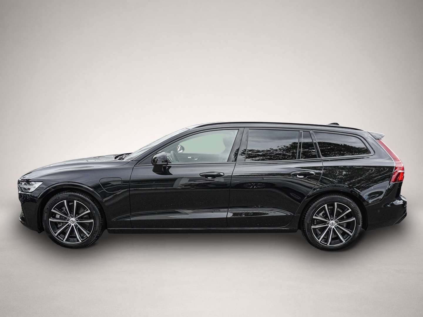Bild 4 Volvo V60 T8 Twin Engine AWD Plus Dark LED Harman/Kard