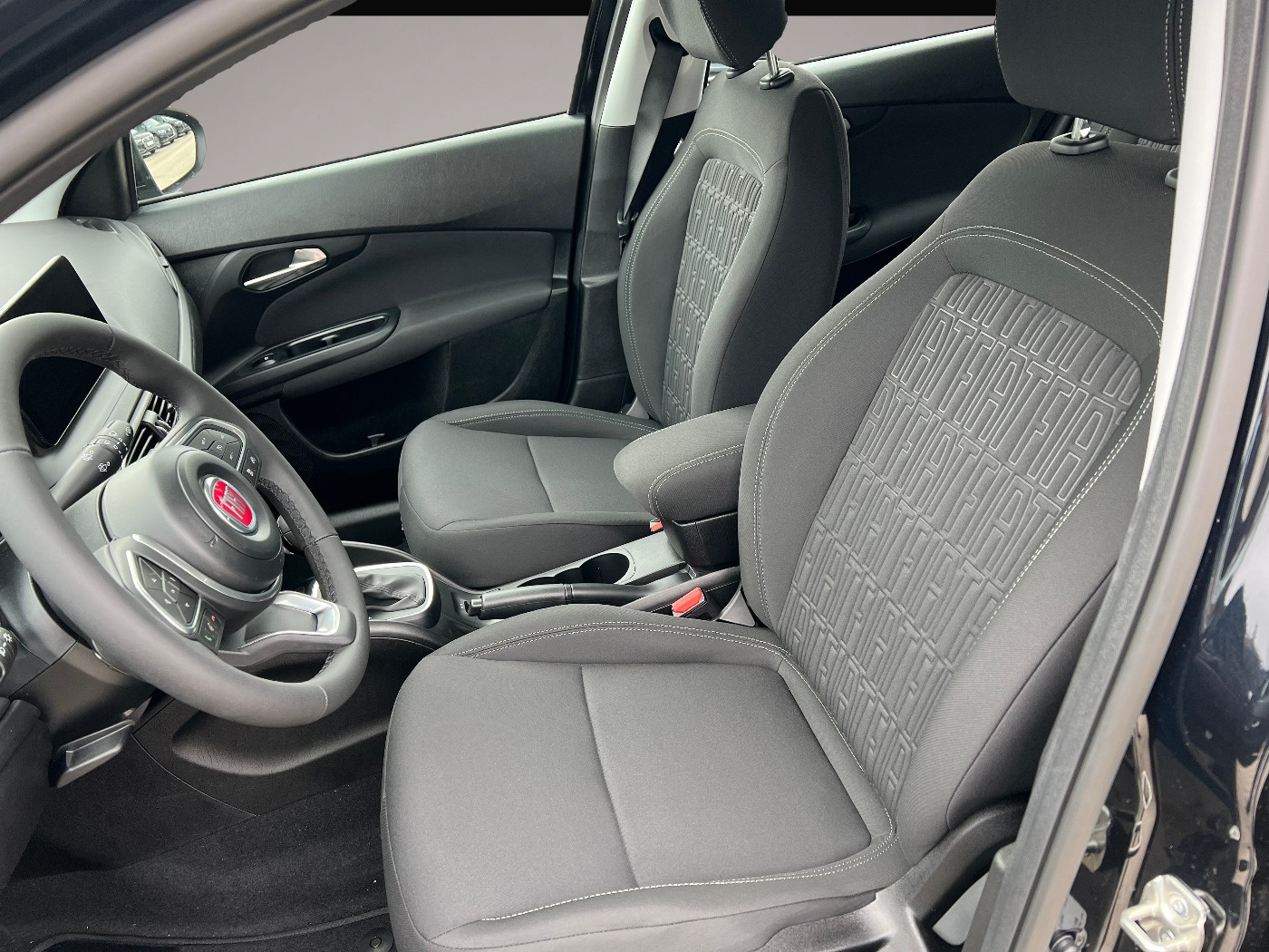 Fotografie 7 des Fiat Tipo Hatchback Cross 1.5 GSE Mild-Hybrid *LED*