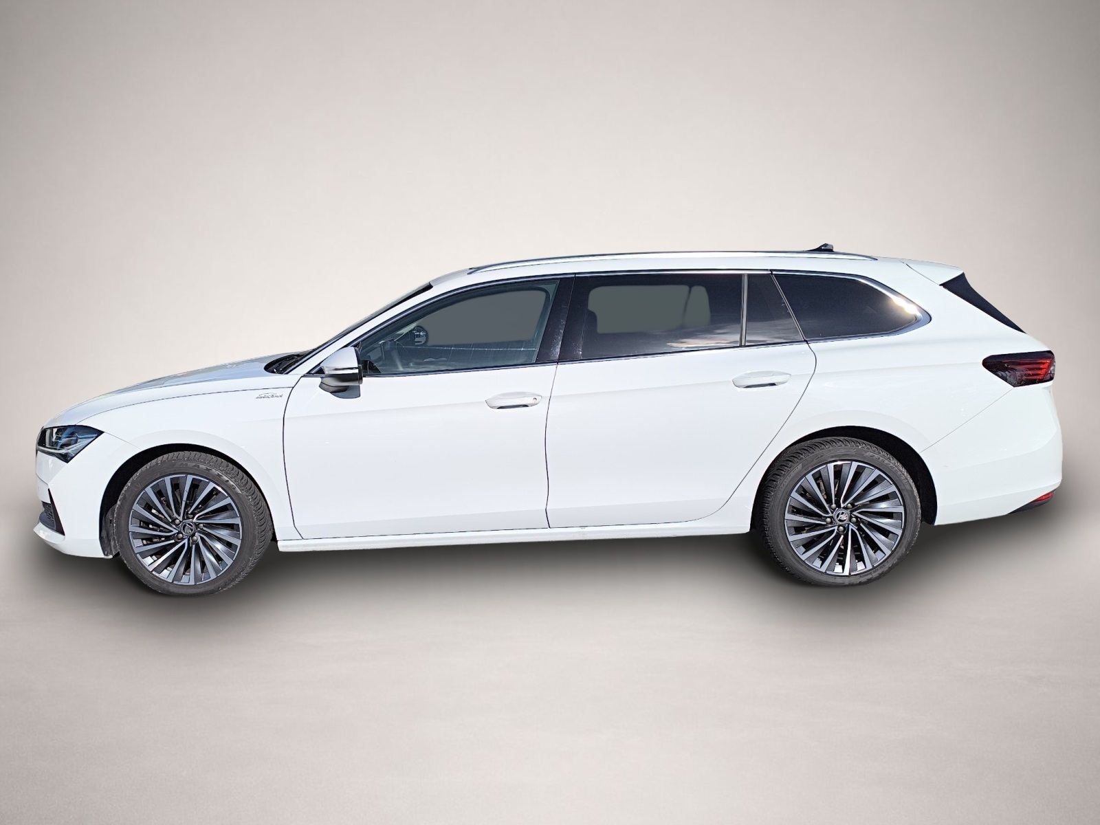 Bild 4 Skoda Superb Combi 2.0 TDI DSG 4x4 L&K AHK ACC PANO MA