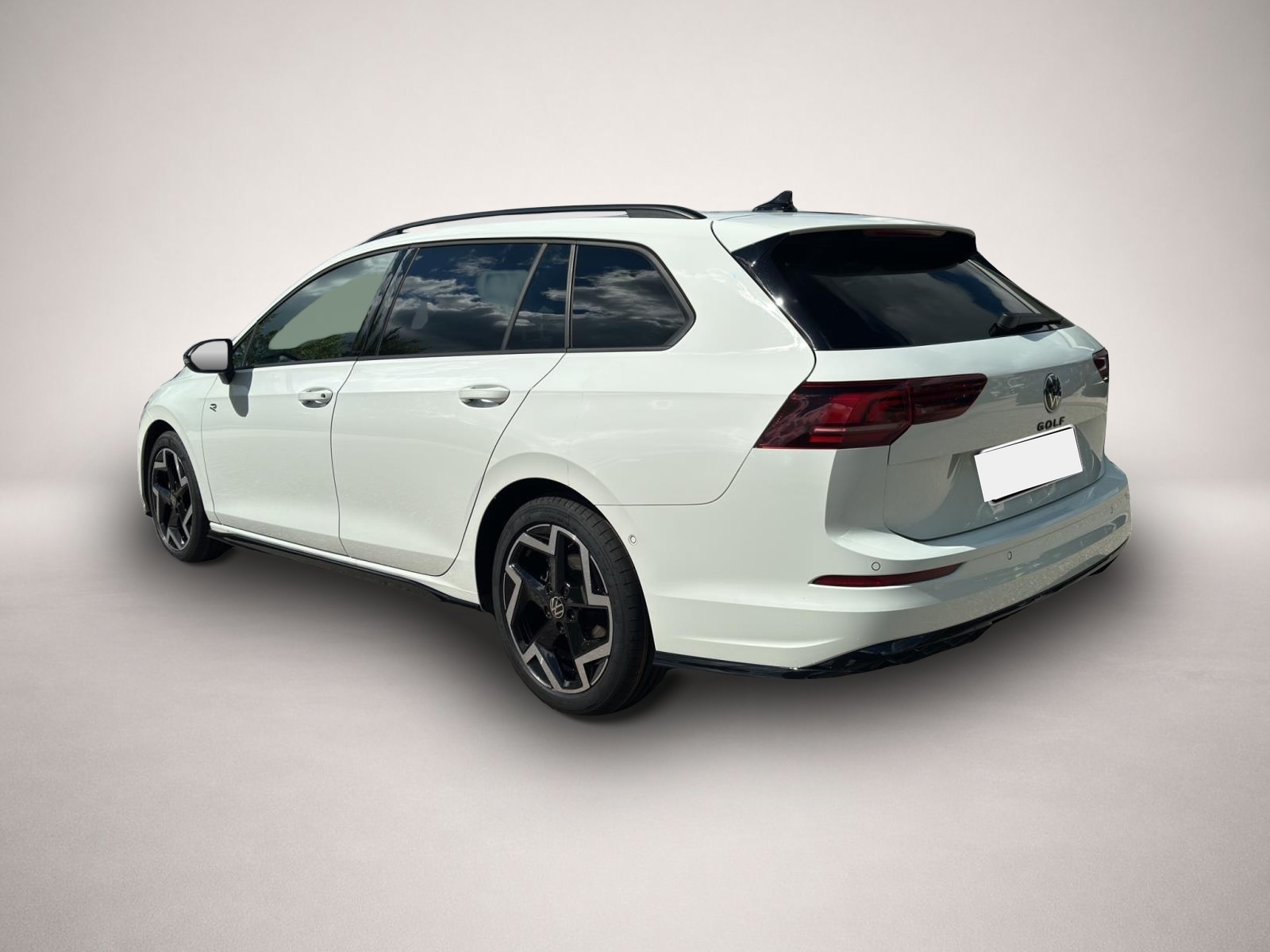 Bild 4 Volkswagen Golf Variant 8 2.0 TDI DSG R-Line Black-Style AH