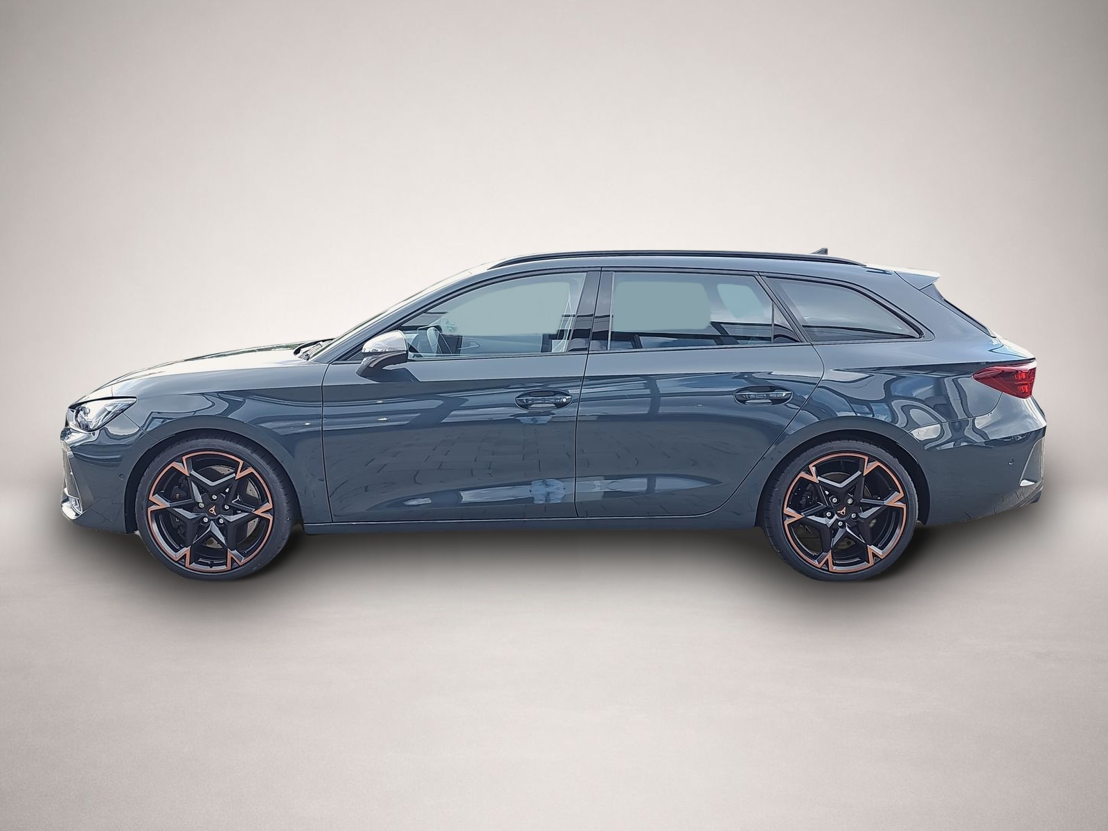 Bild 4 Cupra Leon Sportstourer VZ 2.0 TSI DSG 4Drive / Sennh.