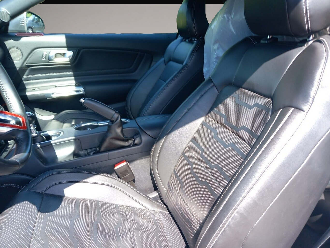 Bild 5 Ford Mustang Convertible 2.3 EcoBoost 290 PremiumP