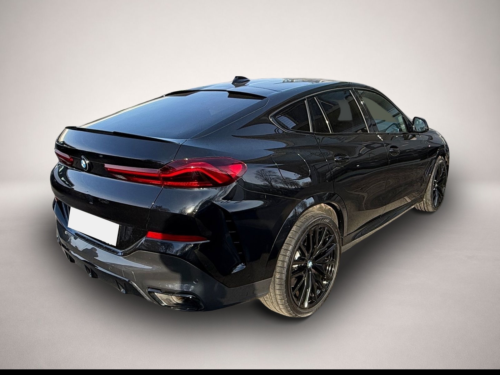 Bild 5 BMW X6 M50 i Shadow-Line Adaptives Fahrwerk*Innovati