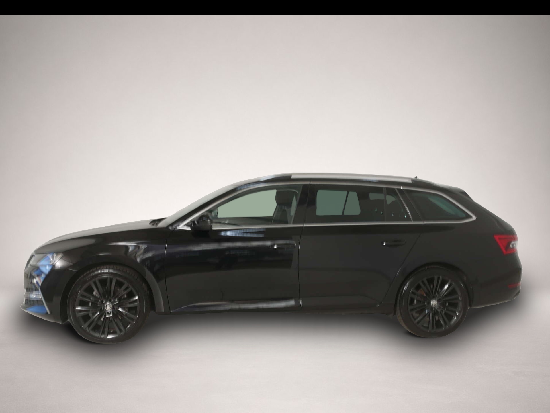 Fotografie 3 des Skoda Superb Combi 1.4 TSI iV Style
