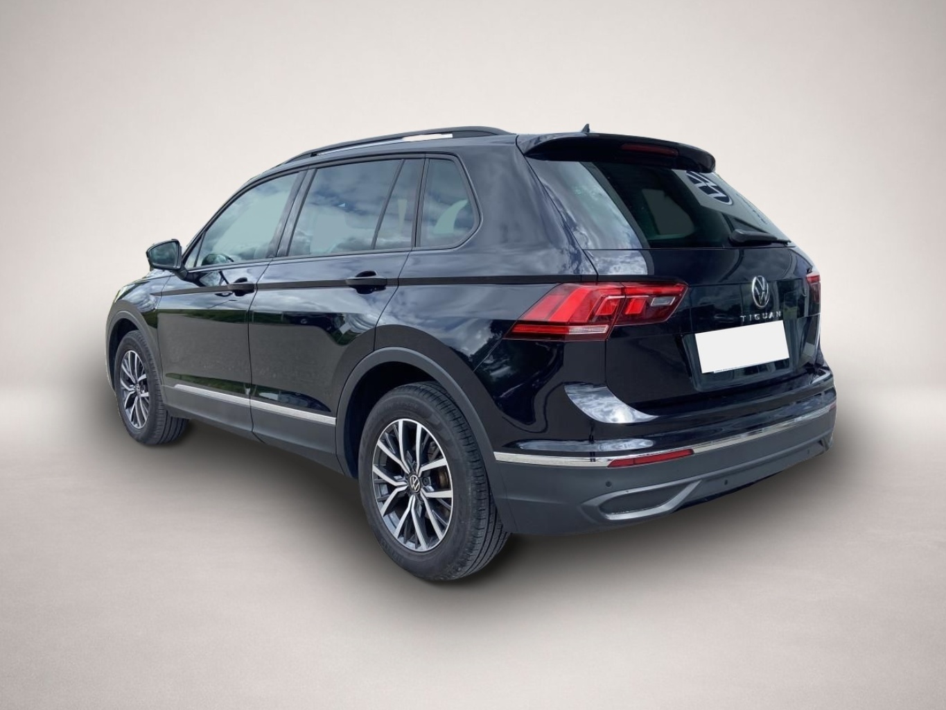 Fotografie des Volkswagen Tiguan 1.5 TSI DSG LIFE APP-CONNECT+NAVI+LED+KEY