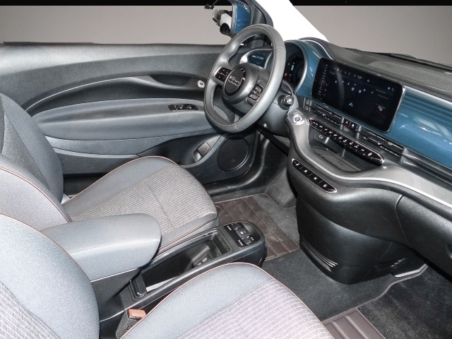 Bild 3 Fiat 500e Cabrio Icon Navi Digitales Cockpit Apple Ca