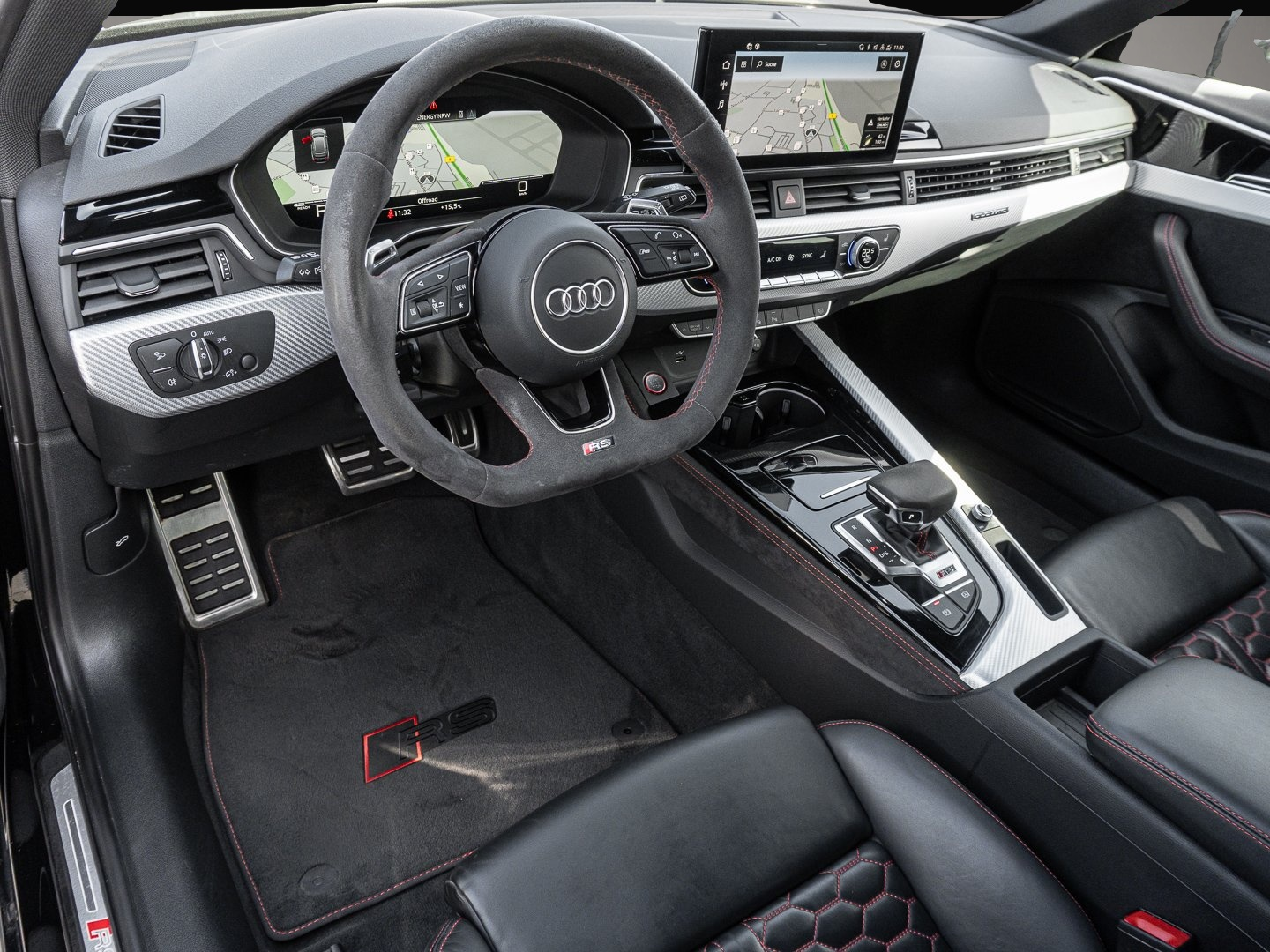 Fotografie des Audi RS4 RS 4 Avant RS 4 Avant 331(450) tiptronic