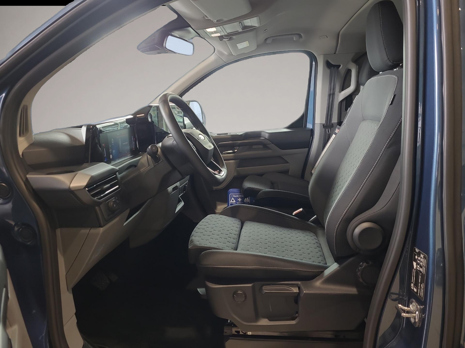 Bild 5 Ford Tourneo Custom 320 L1 Tourneo Titanium AWD LED S