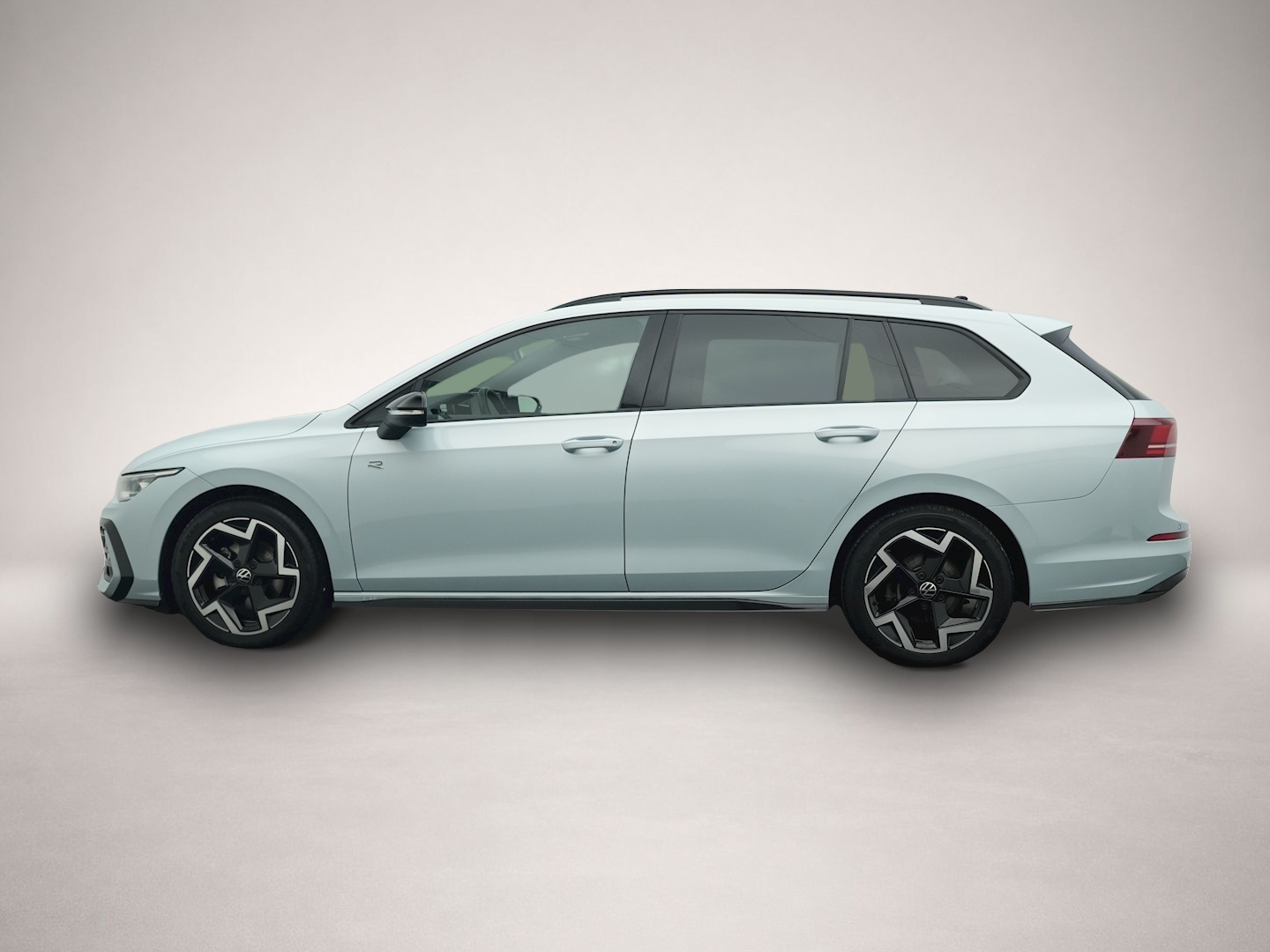 Bild 1 Volkswagen Golf Variant 8 1.5 eTSI DSG R-Line