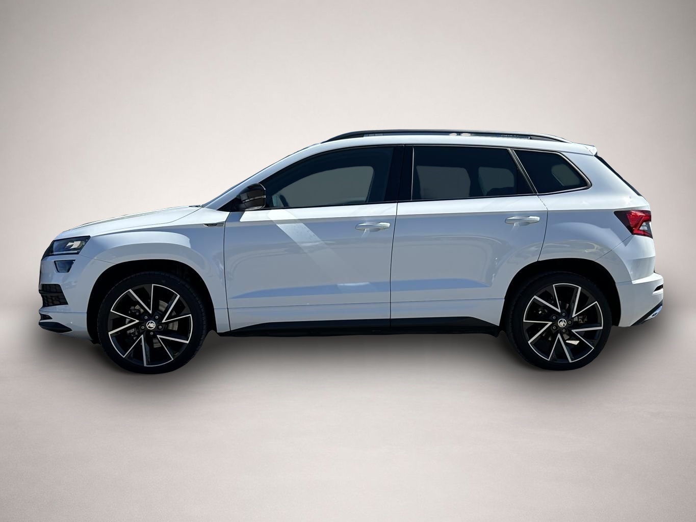 Bild 2 Skoda Karoq 1.5 TSI DSG Sportline PANORAMA+SMART-LINK+