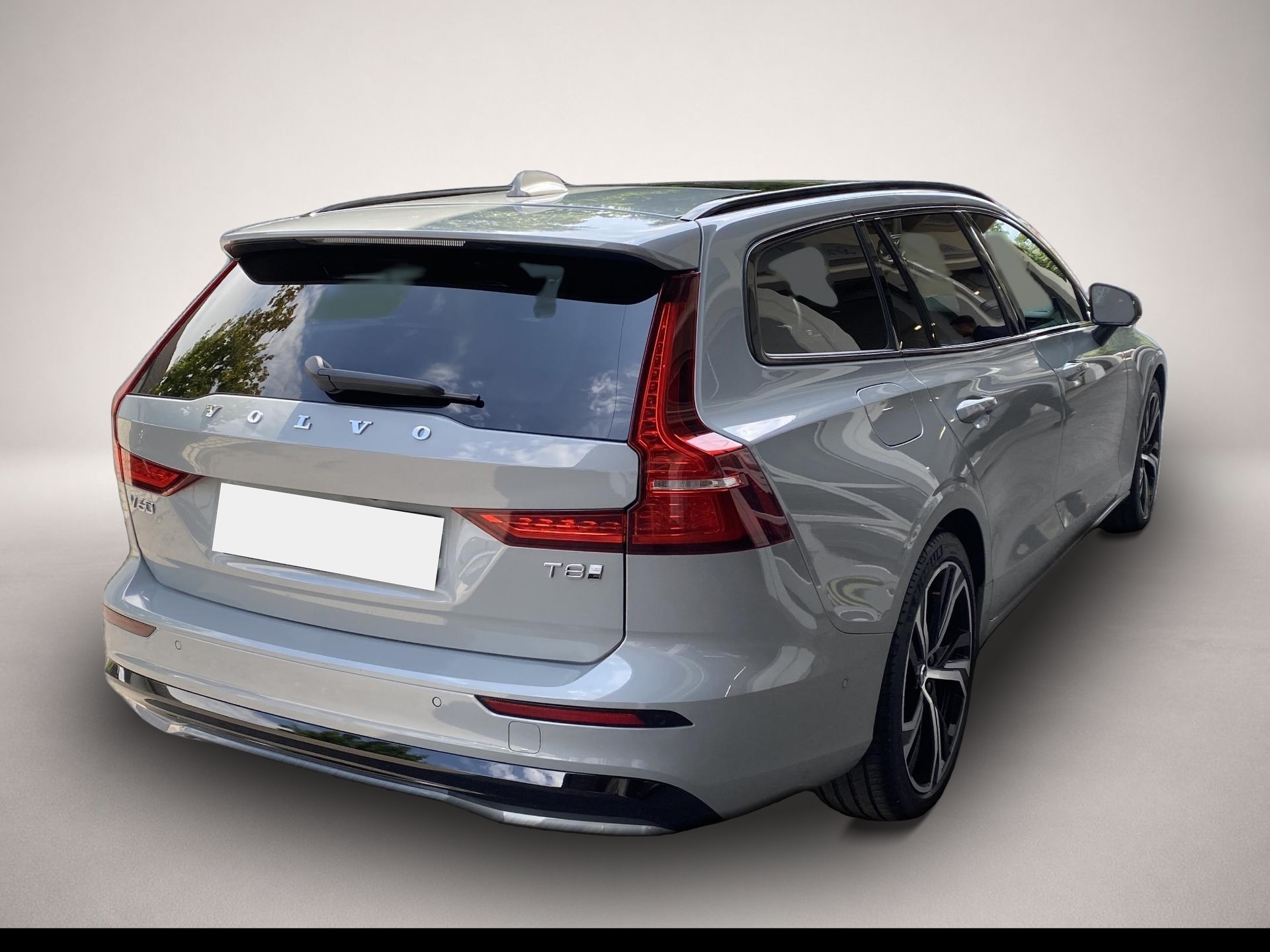 Bild 3 Volvo V60 Plus Dark Recharge Plug-In Hybrid AWD LED