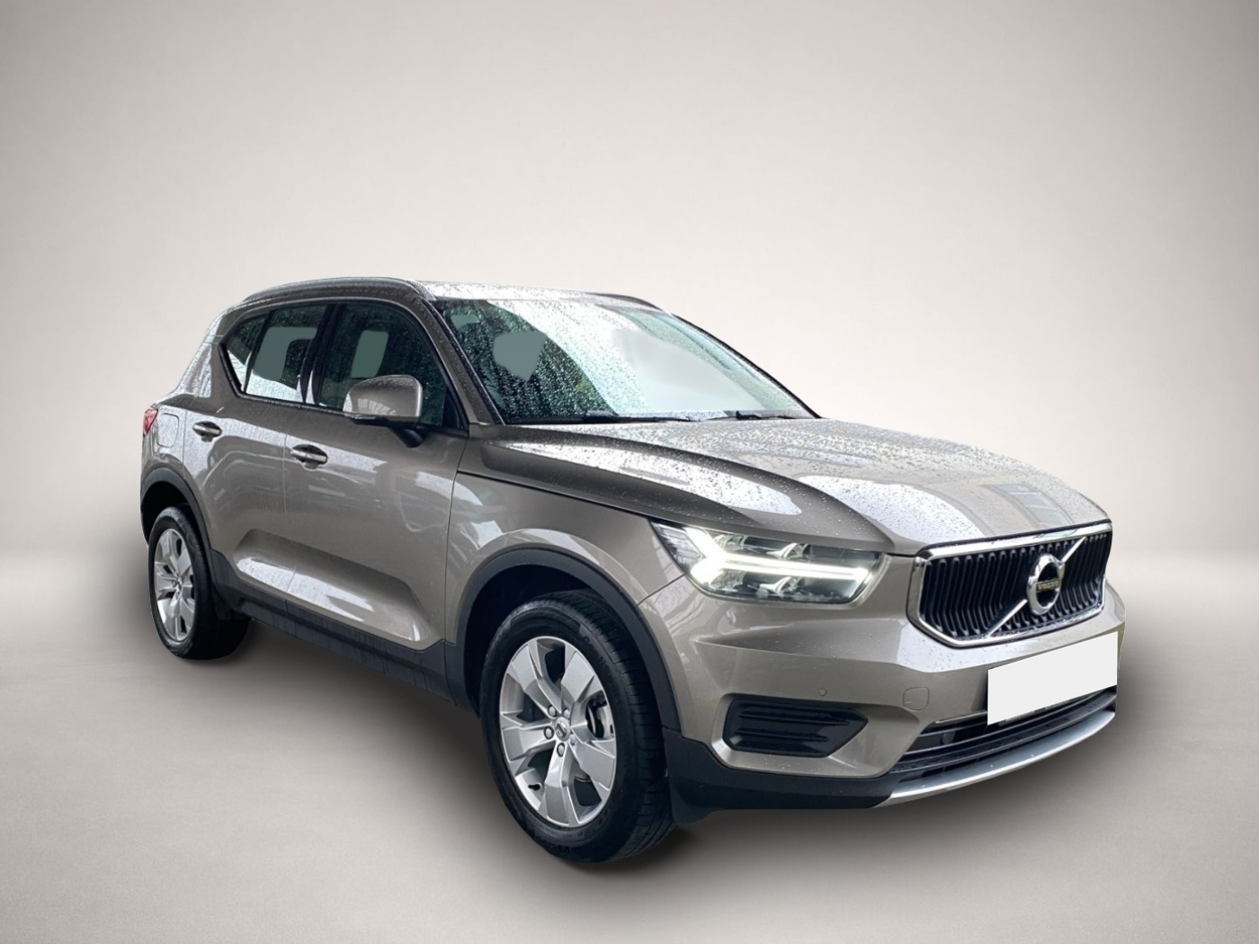 Bild 6 Volvo XC40 Momentum Pro WiPa*LED*RFK*DAB+*StHzg*