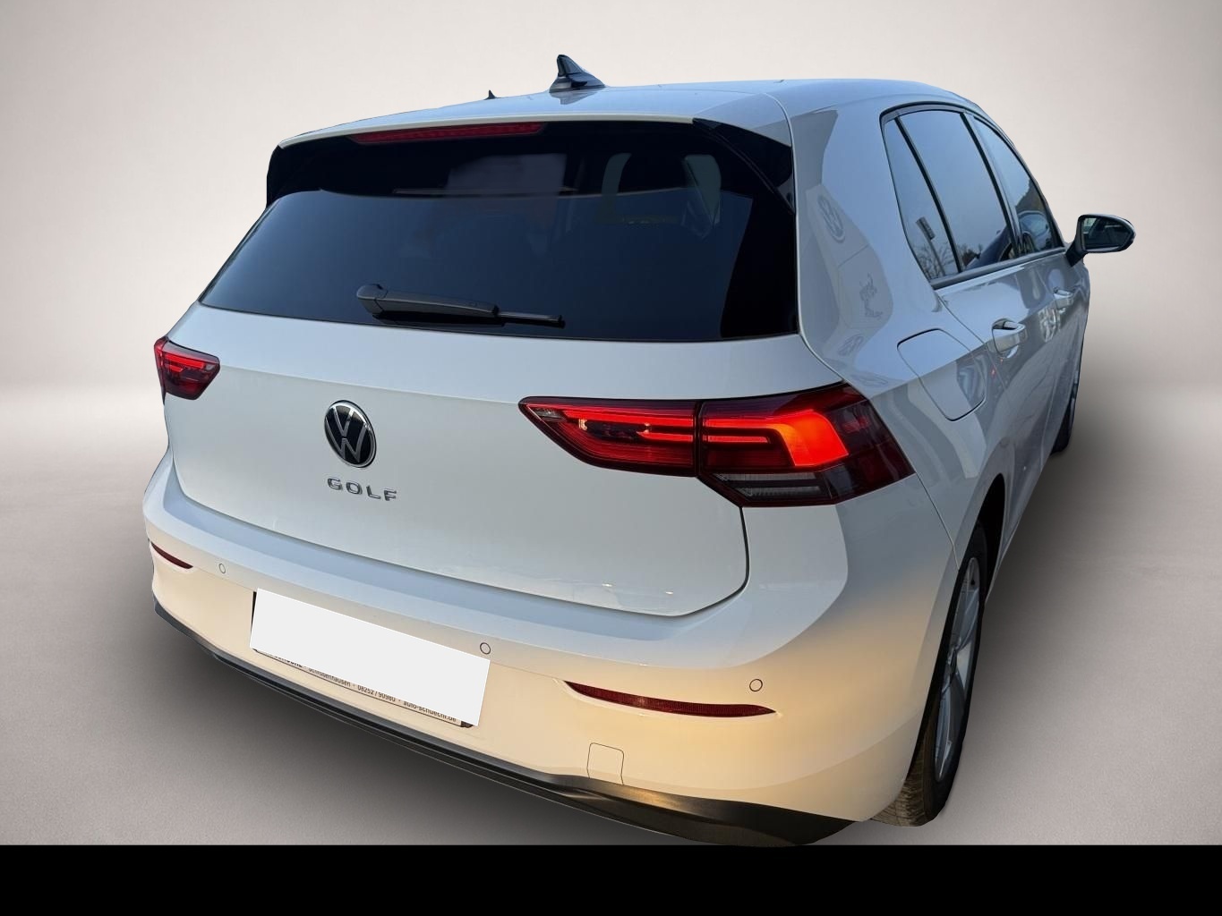 Fotografie des Volkswagen Golf 1.5 TSI Life APP-CONNECT+AHK+ACTIVE-INFO+LE
