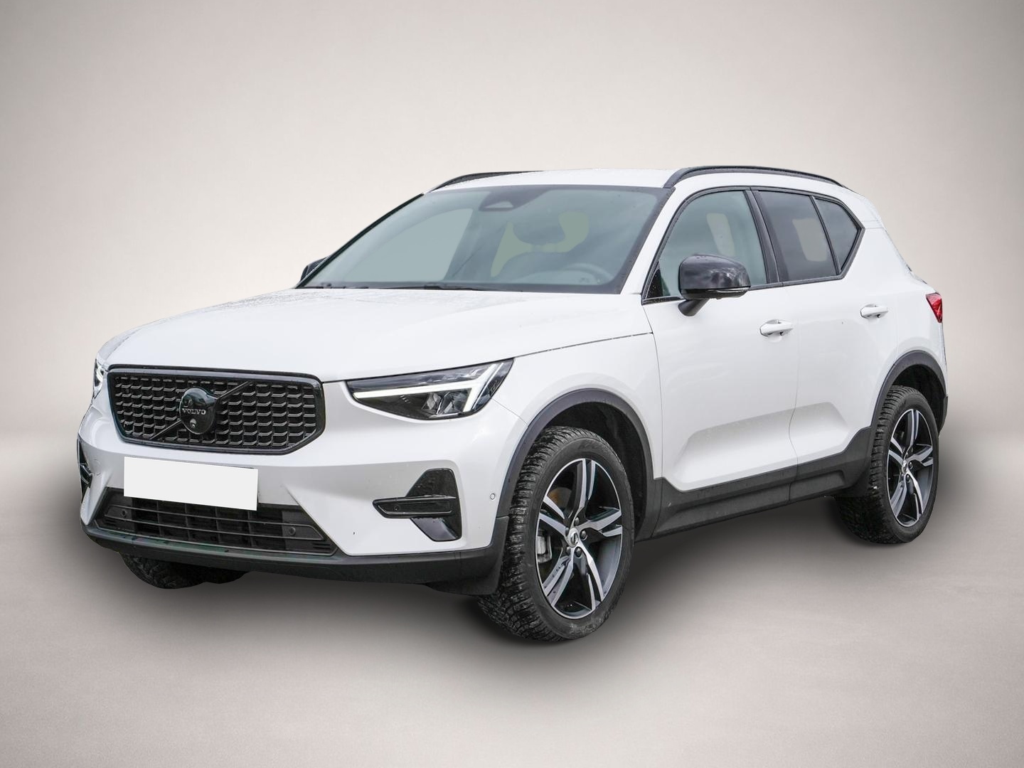 Bild 1 Volvo XC40 Plus Black Edition 2WD StandHZG Digitales C