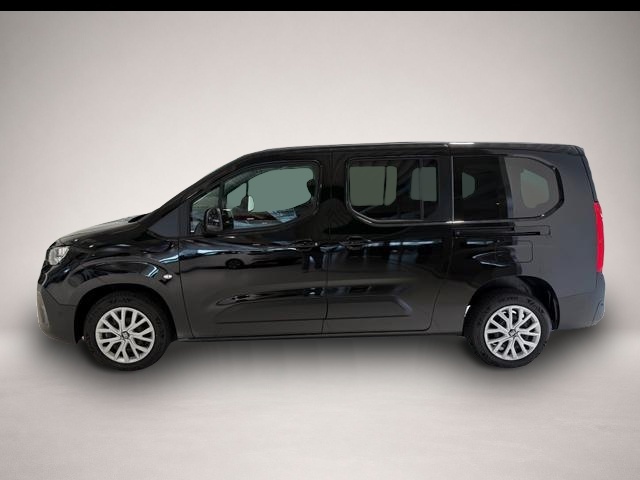 Bild 3 Fiat Doblo L2 1.5 MTJ 100k 6MT 75kW 7 Sitze (102PS) Tec...