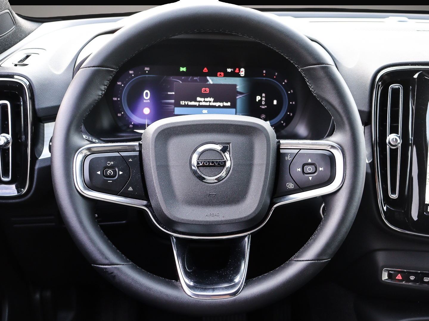 Bild 5 Volvo XC40 Plus Dark 2WD B3 EU6d digitales Cockpit Mem