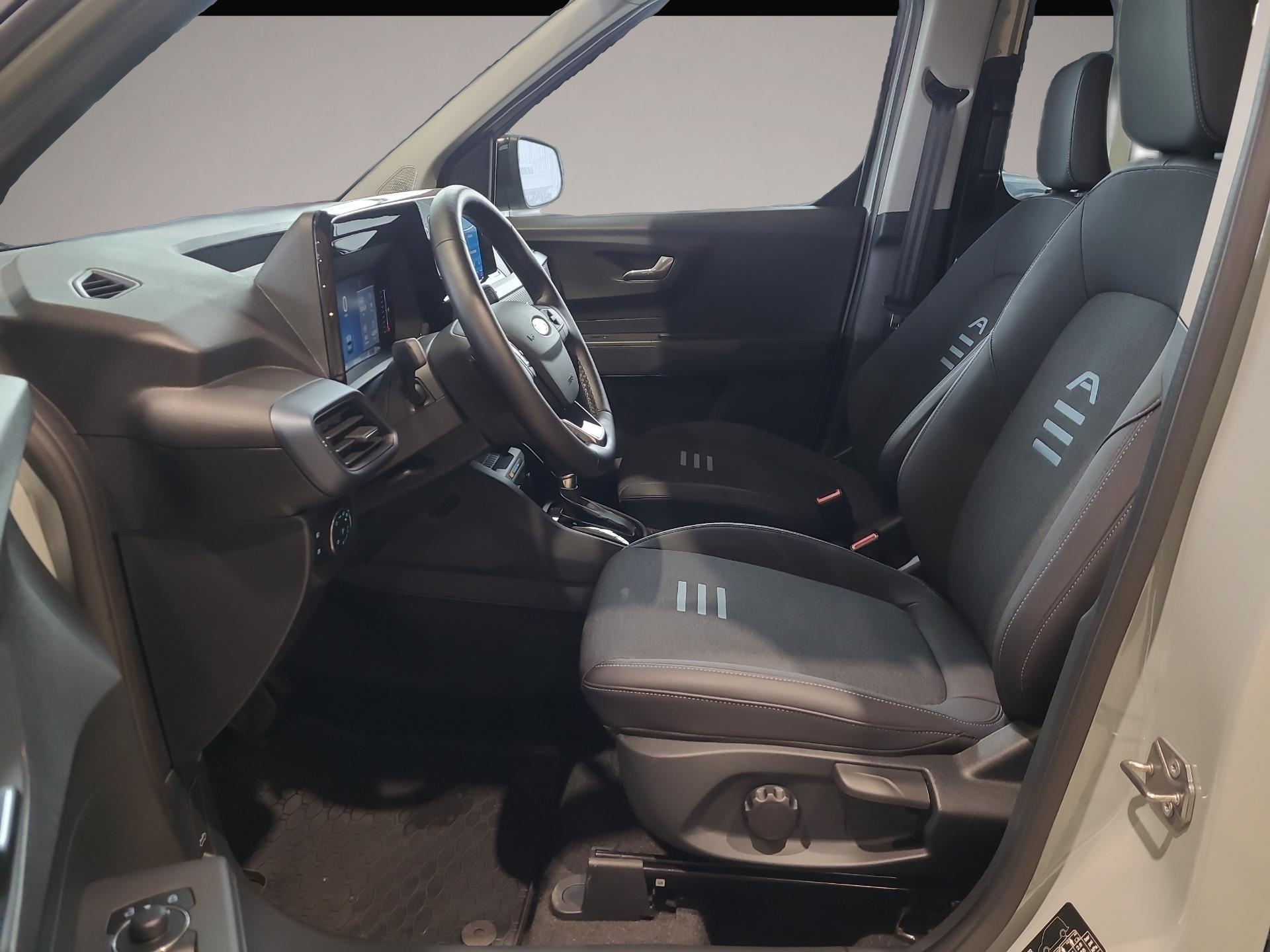 Bild 5 Ford Tourneo Courier Active Kamera PDC h. Navi Keyles