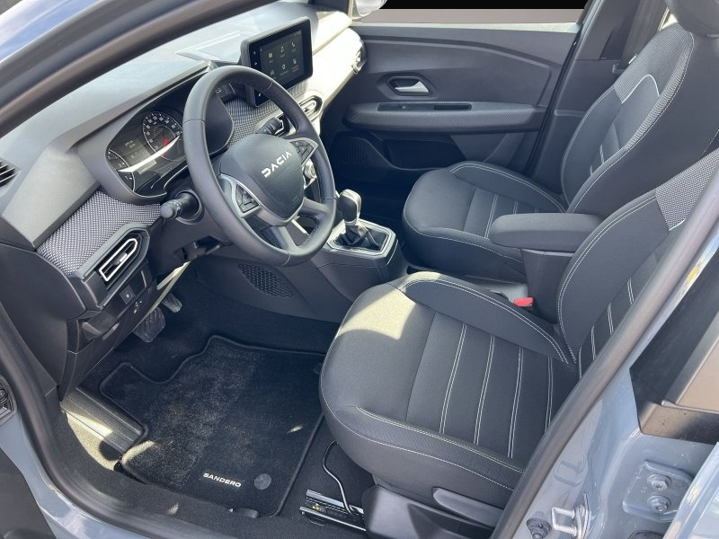 Fotografie 4 des Dacia Sandero TCe 90 CVT Expression+SHZ+ALU+Klimaauto