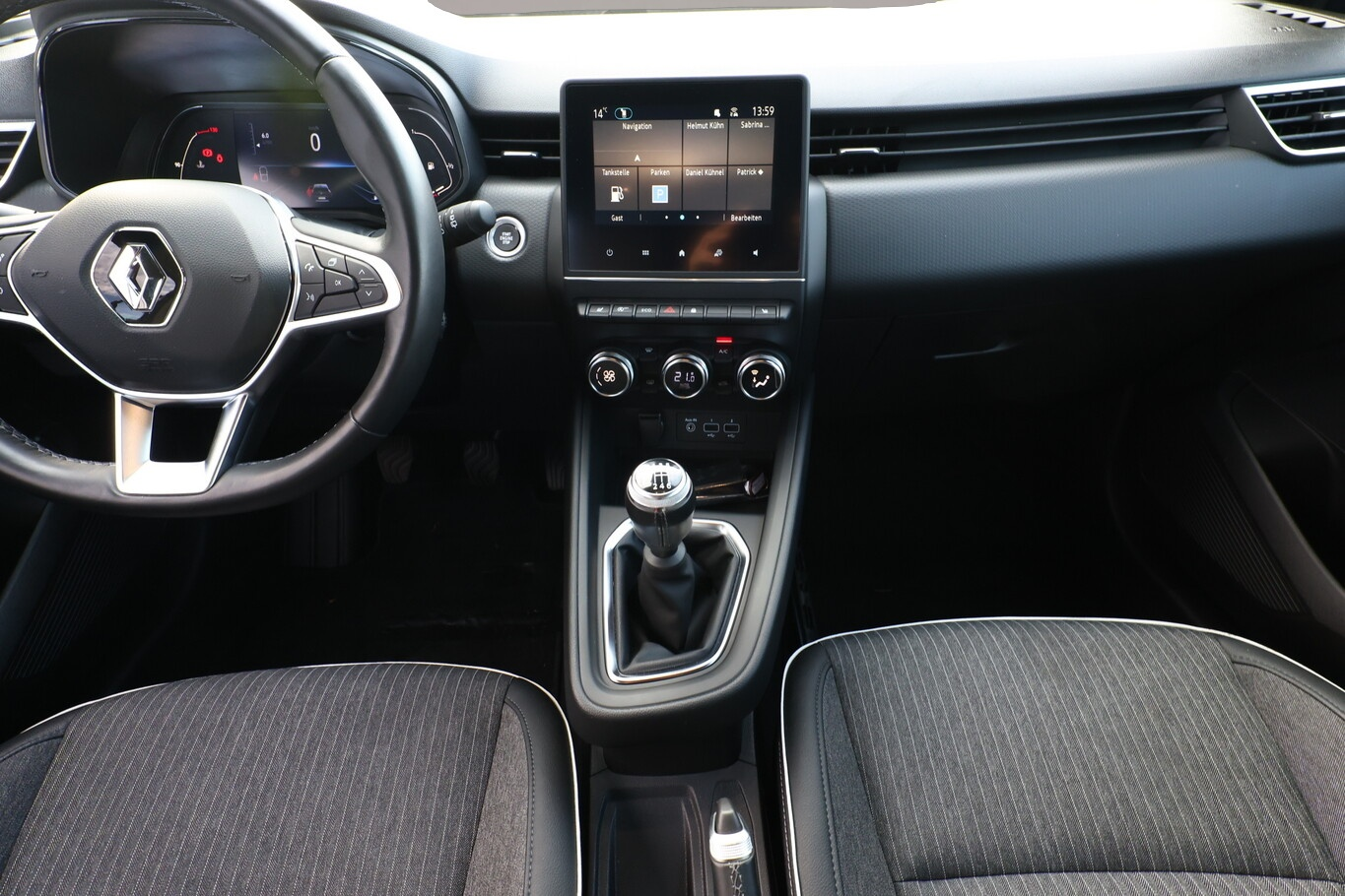 Bild 7 Renault Clio V TCe 90 Intens Nav SHZ PDC Temp KeyL LM16Z
