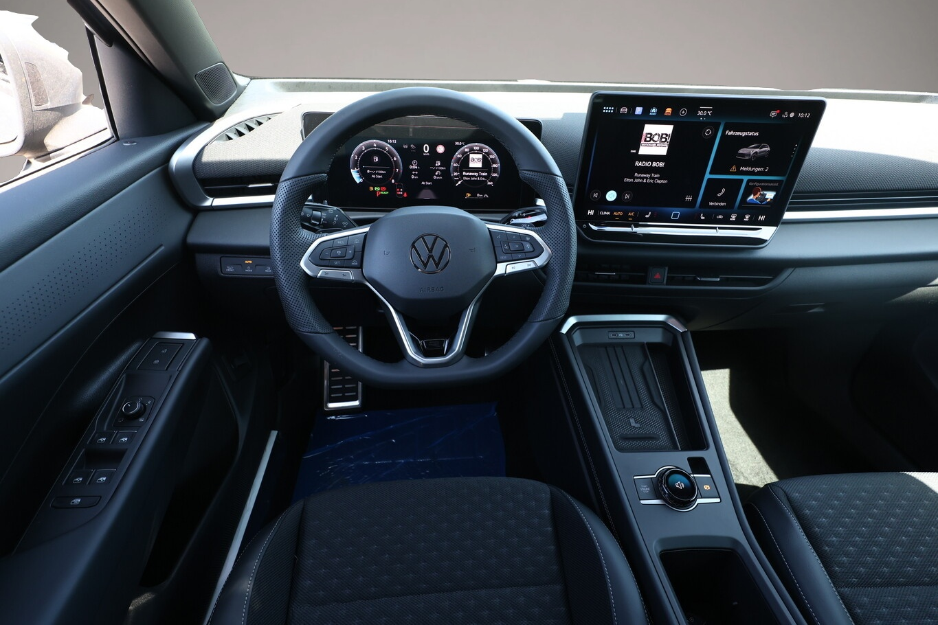 Bild 7 Volkswagen T-Roc R-Line EasyO 5JGar Kam SHZ PrivG ParkAss+