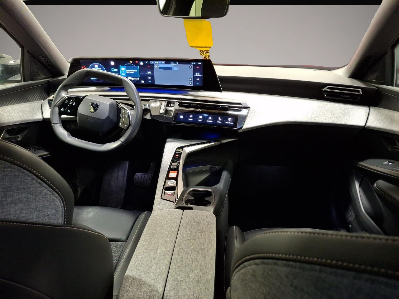 Bild 5 Peugeot 5008 Hybrid Allure AT 7 Sitze Shz Navi Kamera 36