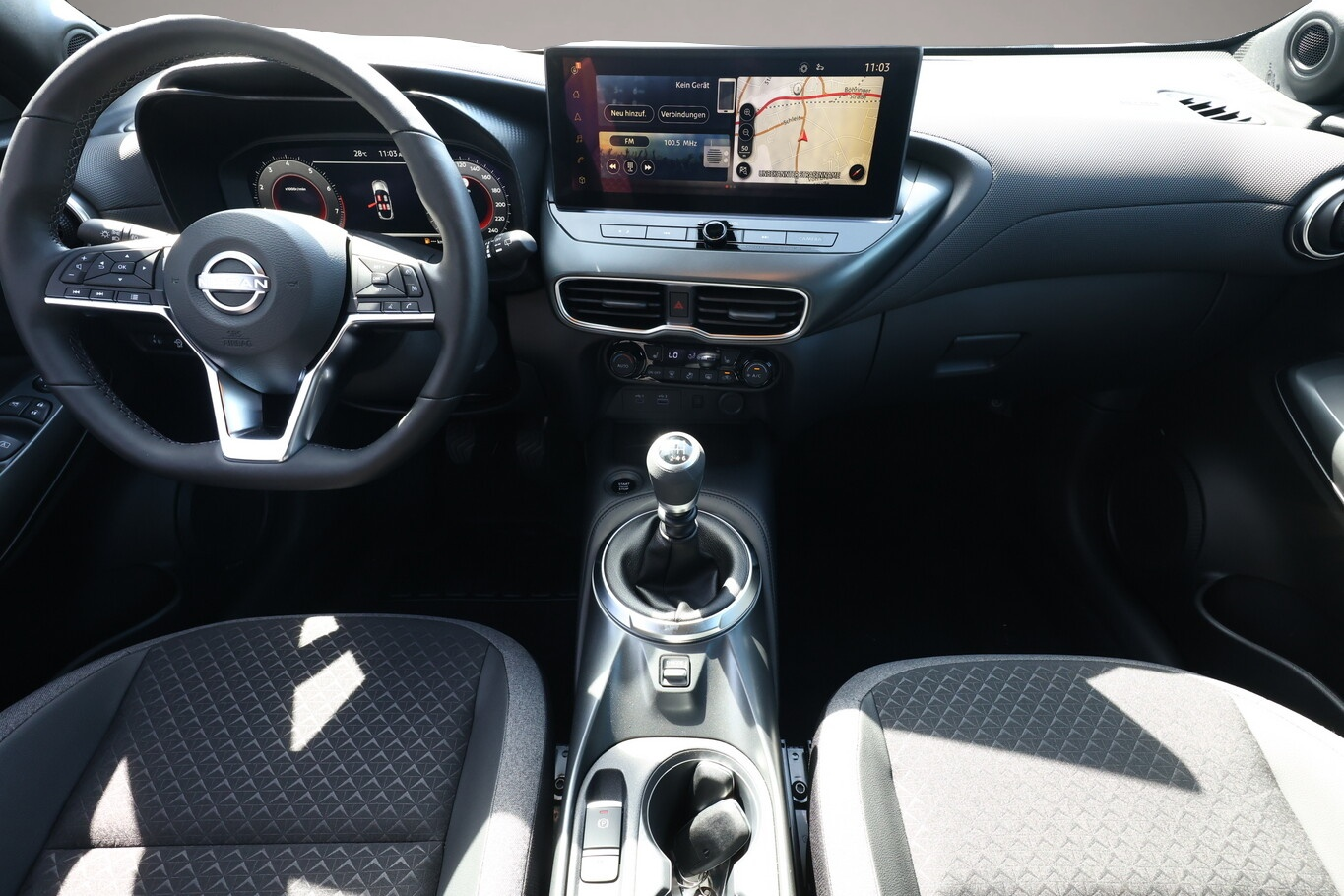 Bild 7 Nissan Juke N-Connecta MT SHZ Nav DigC Keyl PrivG LHZ