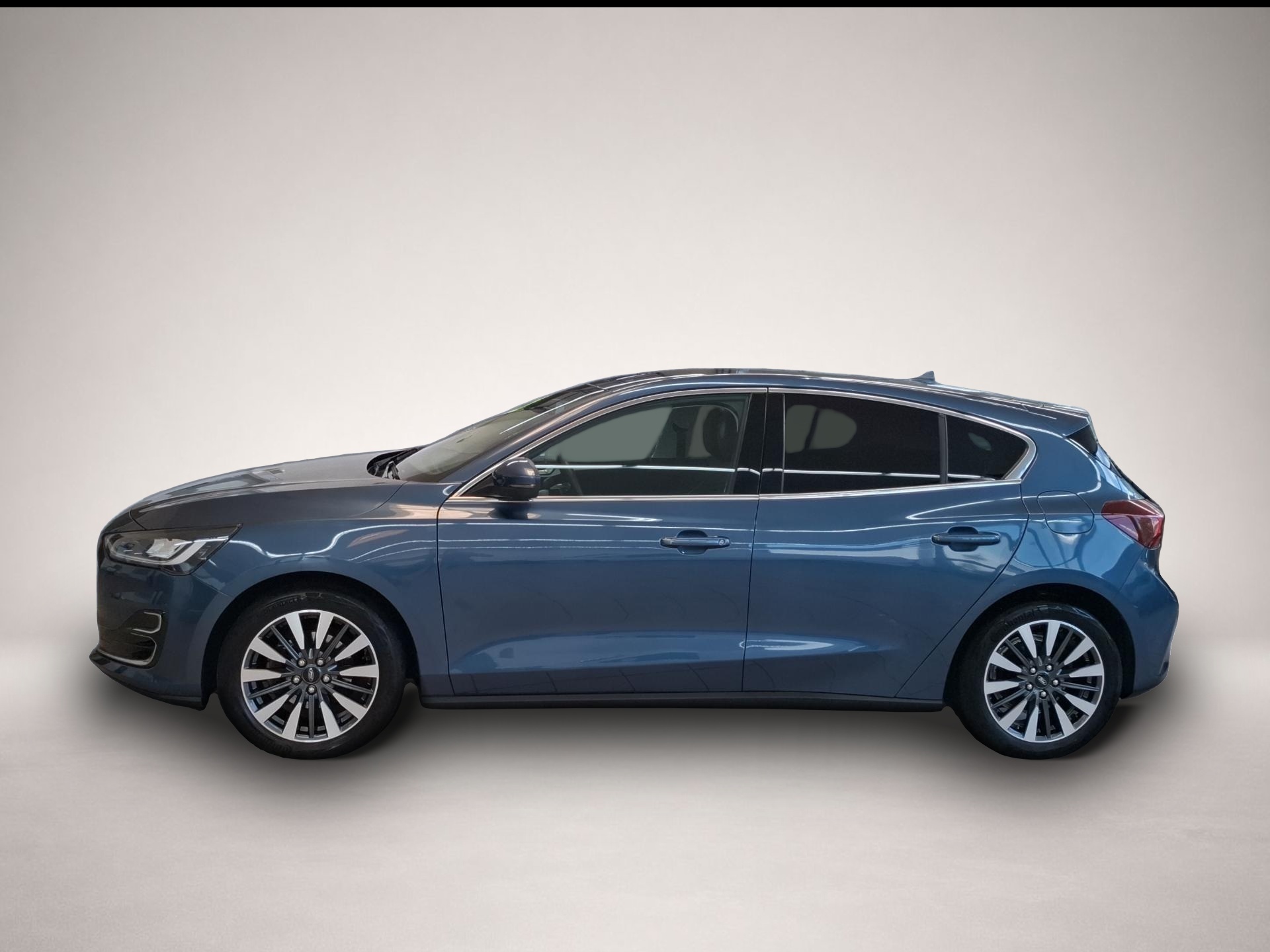 Bild 6 Ford Focus Titanium Vignale Bluetooth Navi LED Klima