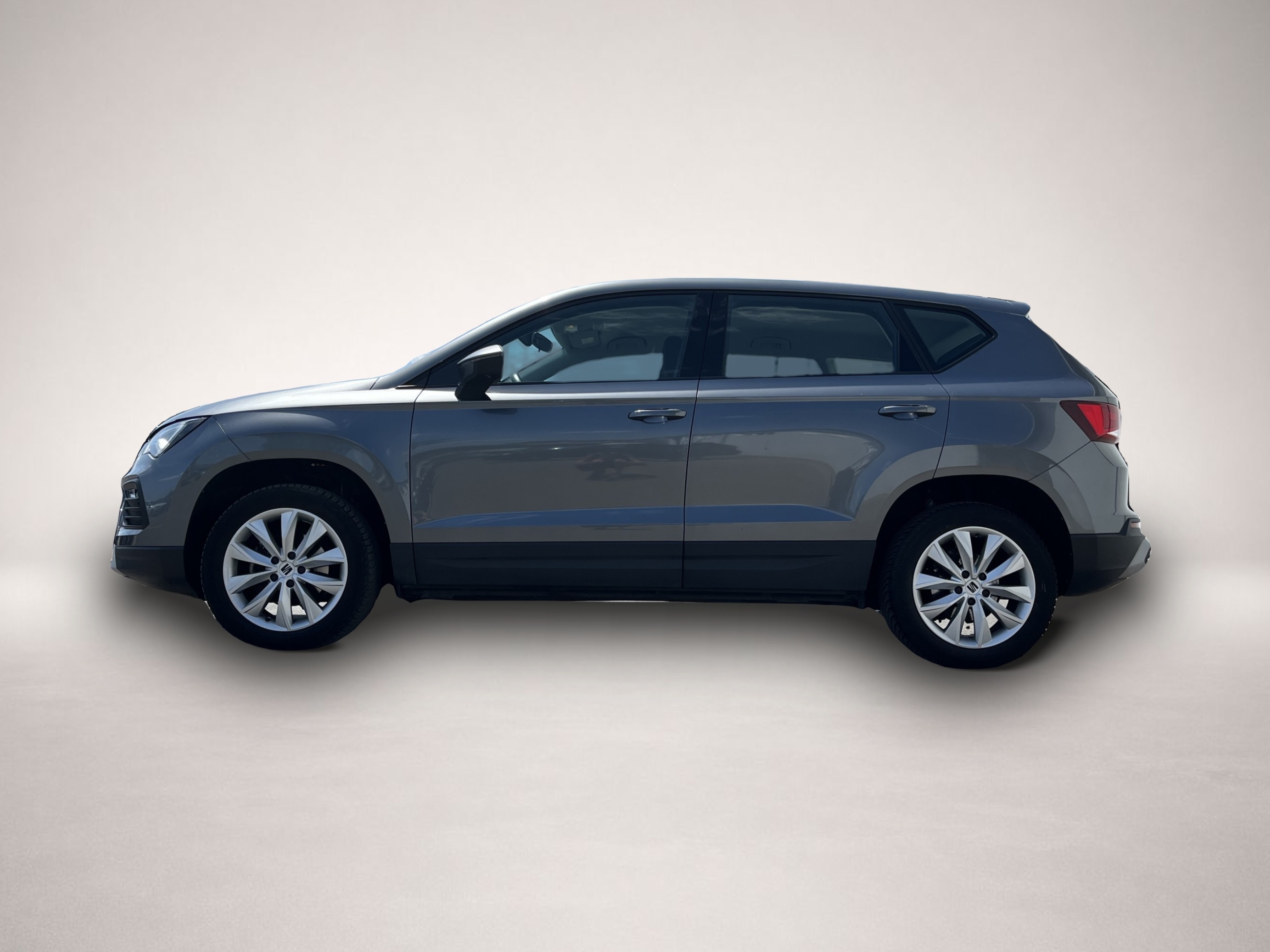 Fotografie 1 des Seat Ateca 1.5 TSI Style Navi LED PDC SHZ LR-HZG DAB