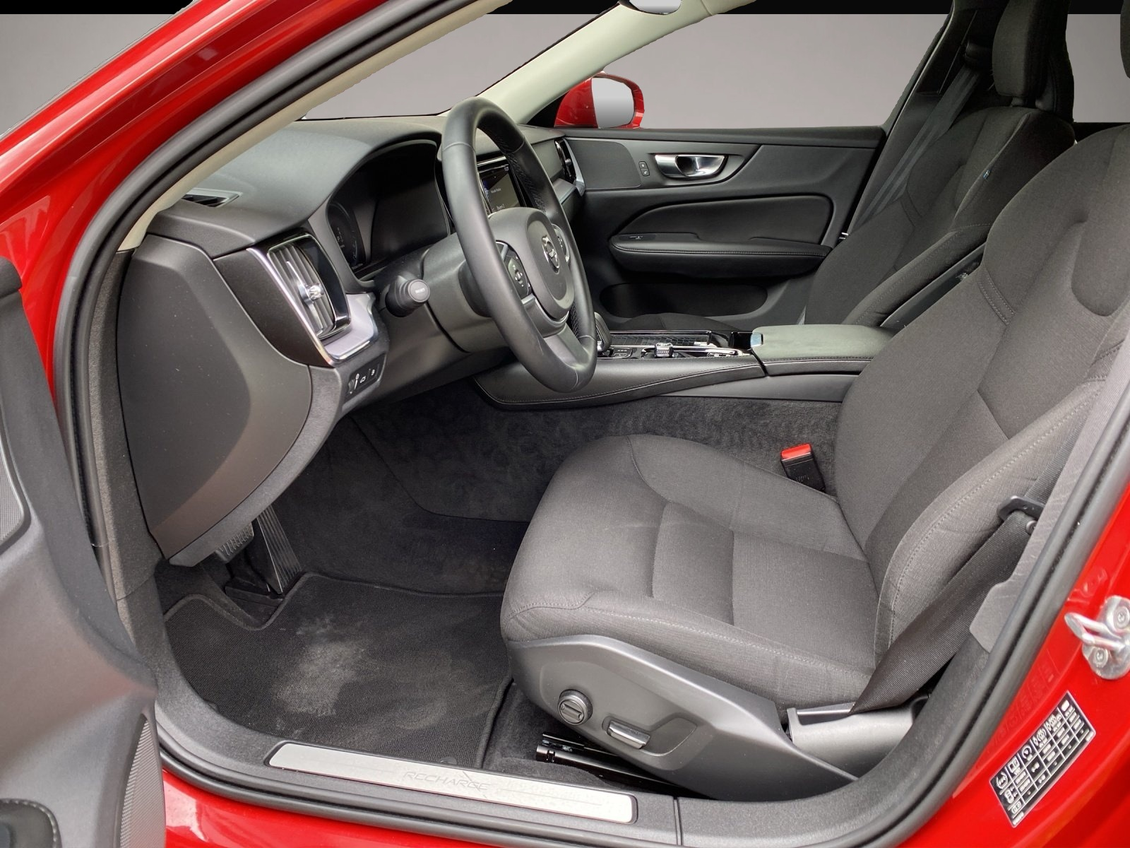 Bild 7 Volvo V60 Kombi T6 Inscription Recharge DAB*LED*Navi*