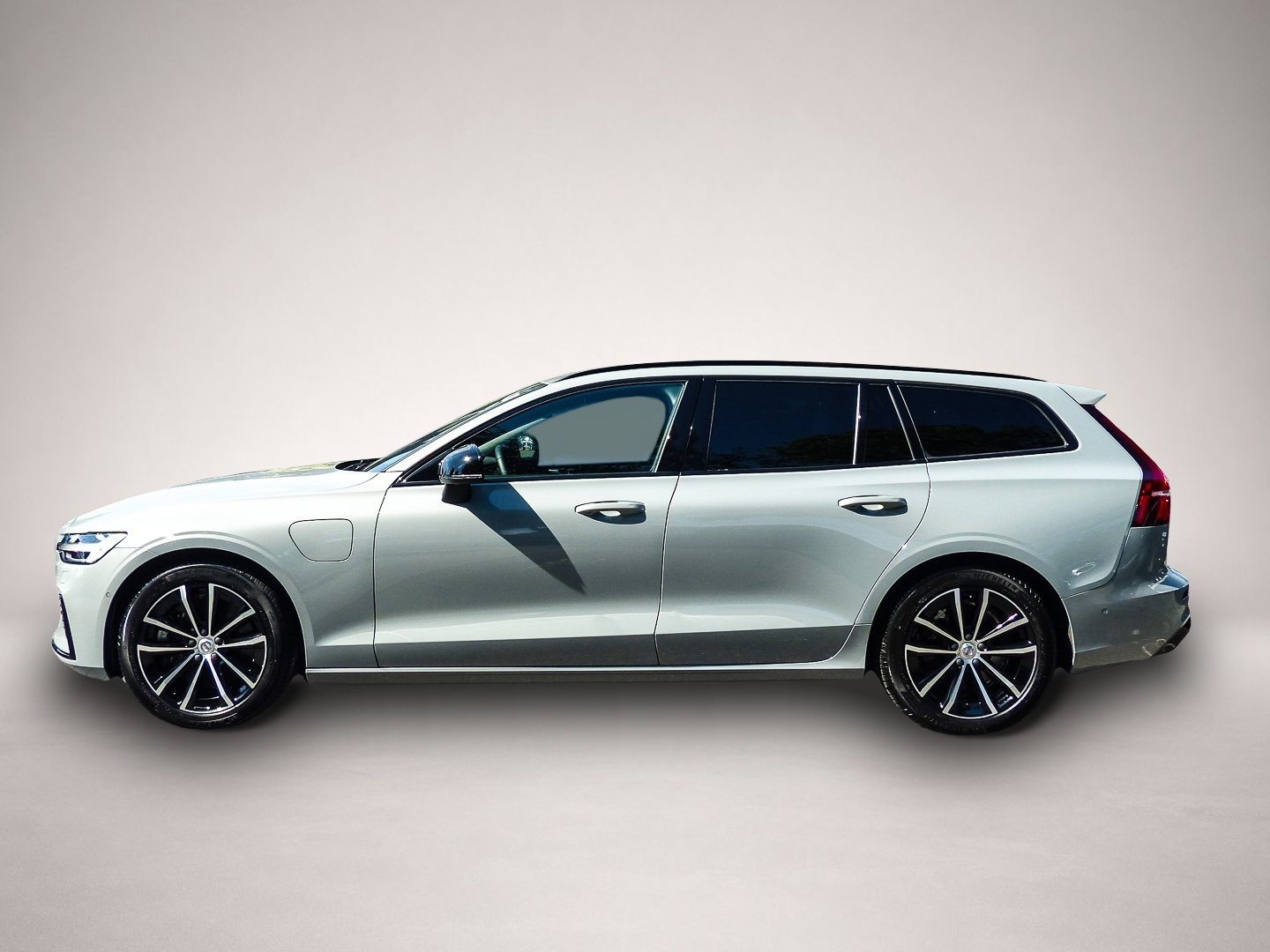 Bild 3 Volvo V60 T8 Twin Engine AWD Plus Dark Plug-In LED Kam