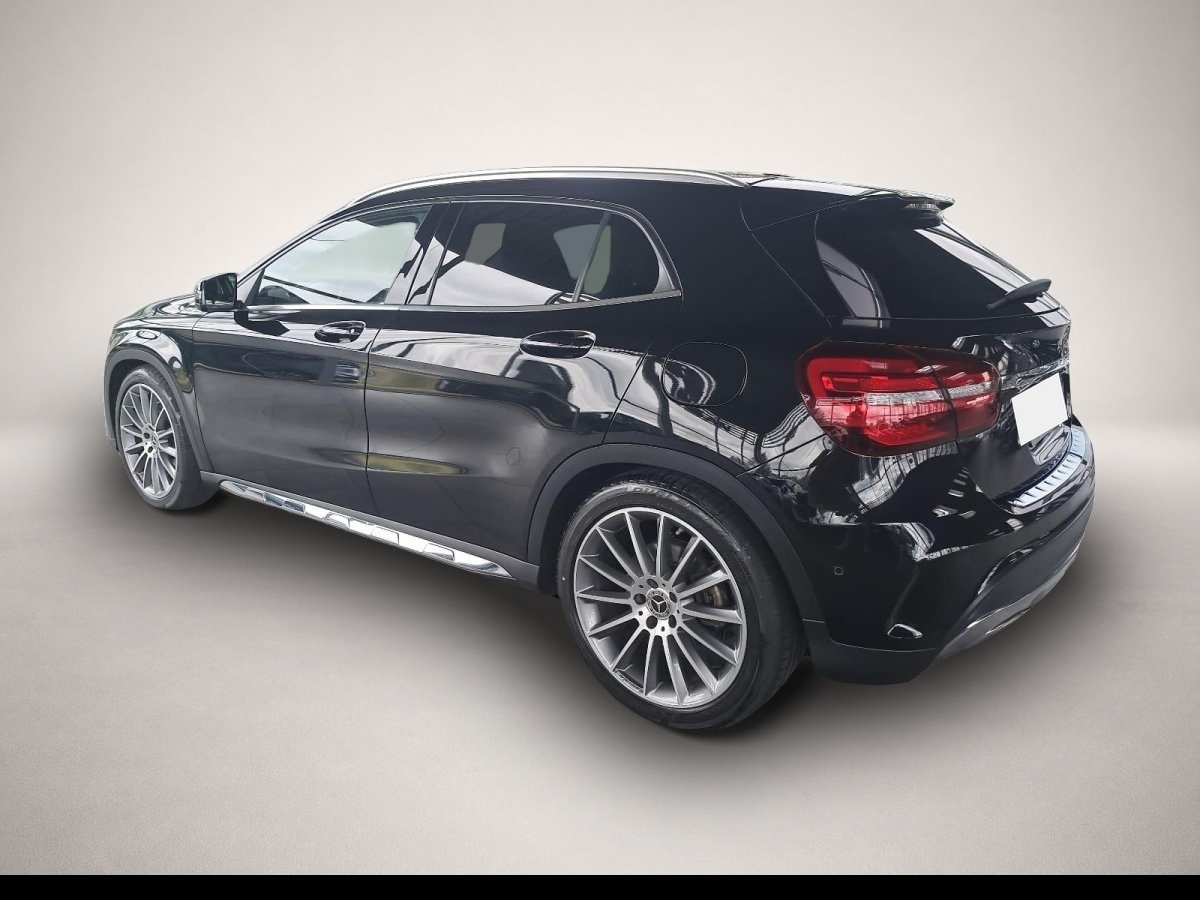 Bild 3 Mercedes-Benz GLA 250 AUTO. AMG LINE 4MATIC NAVI