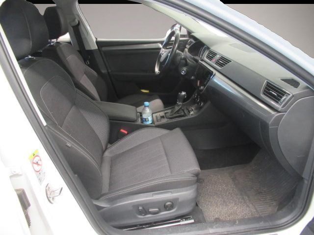 Bild 5 Skoda Superb Combi 2.0 TDI DSG Style*Matrix*Kamera*Mem
