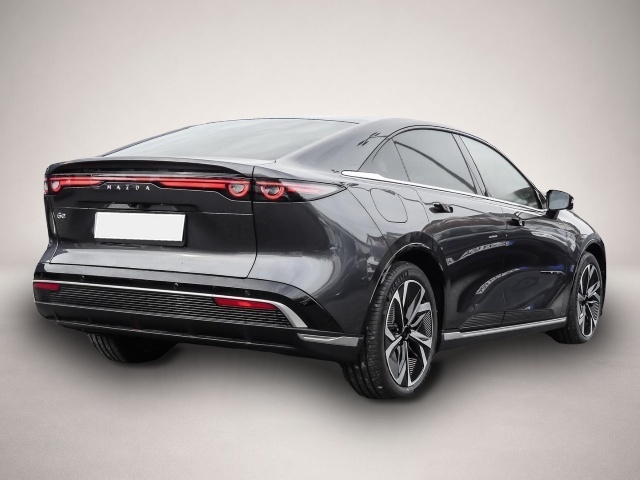 Bild 2 Mazda 6e EV 245PS Long Range 1AT RWD Takumi Plus NAVI