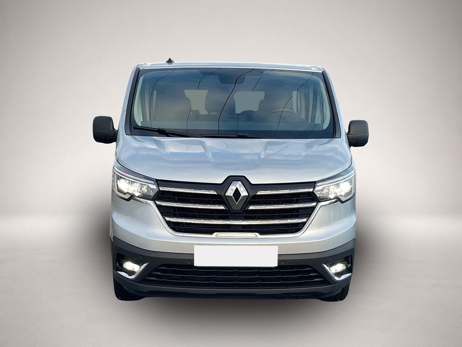 Fotografie des Renault Trafic Combi 2.0 dCi L2H1|9-SITZER|NAVI|KAM|TEMP