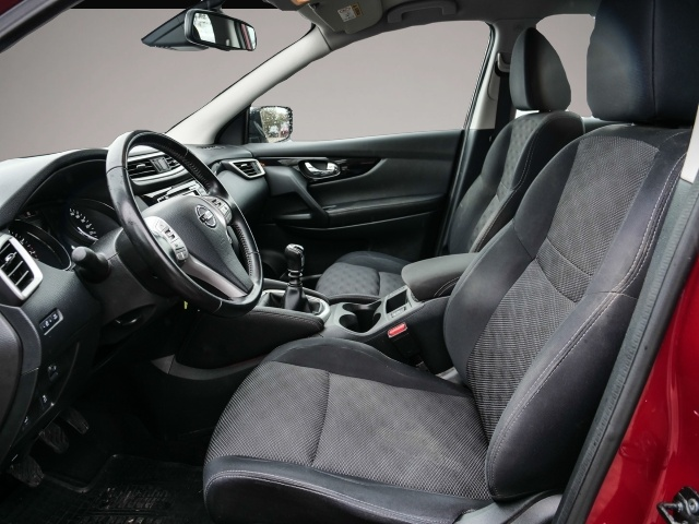 Bild 3 Nissan Qashqai Acenta Navi Mehrzonenklima DAB Ambienteb
