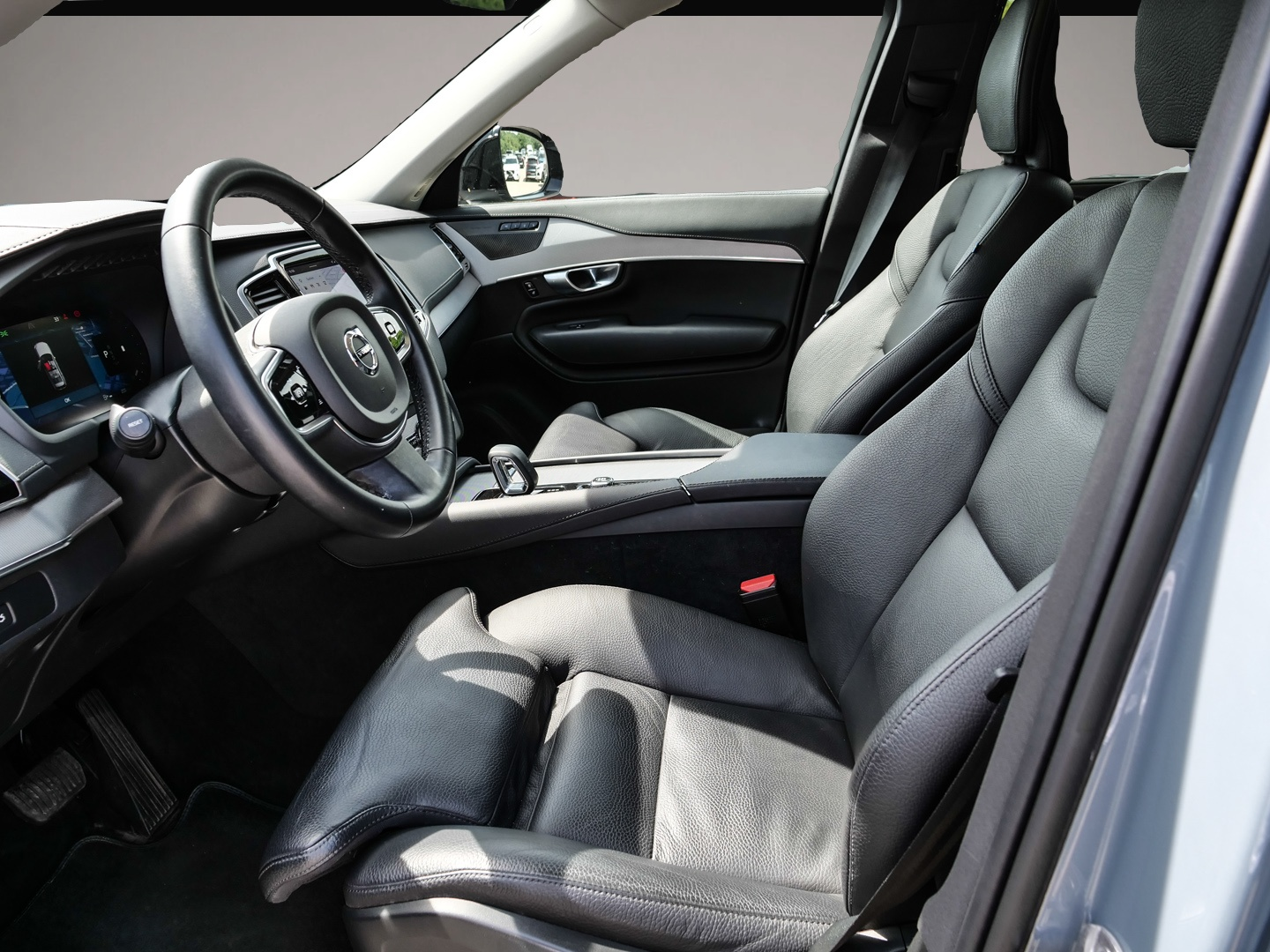 Bild 4 Volvo XC90 Plus Dark AWD 7-Sitzer StandHZG AHK El. Pan