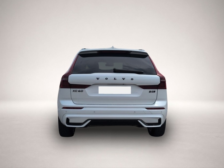 Bild 2 Volvo XC60 B5 B AWD Plus Black Edition AHK*PANO